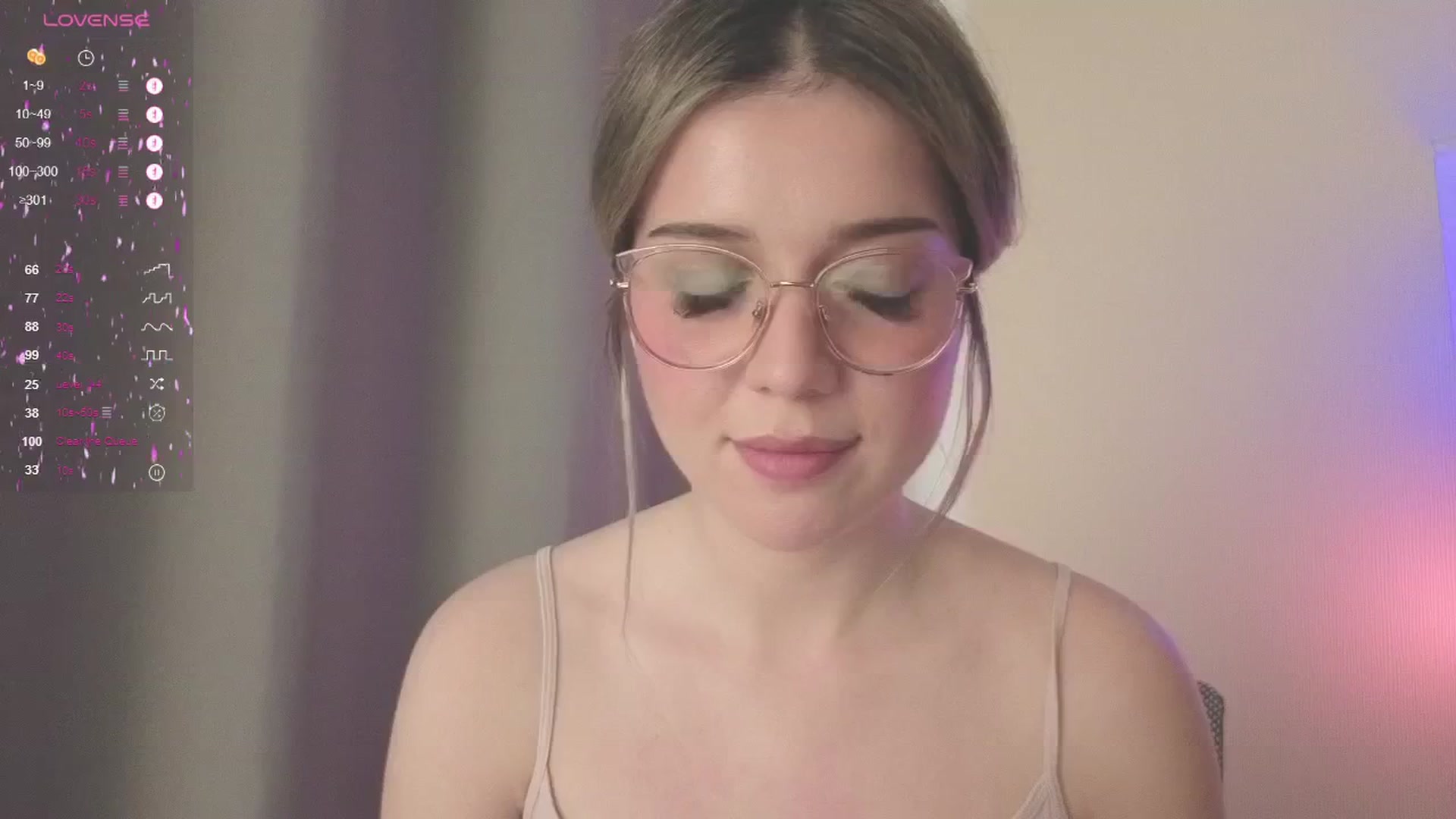 Gallery image thumbnail from cutiee's myfreecams stream on, 05/25/2025, 13:58 image 6 of 20