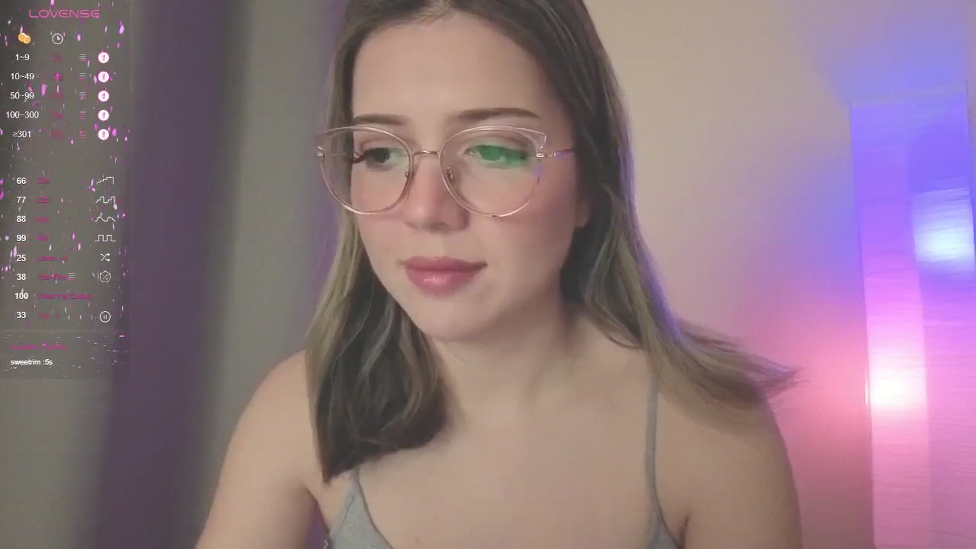Gallery image thumbnail from cutiee's myfreecams stream on, 05/26/2025, 08:42 image 3 of 20