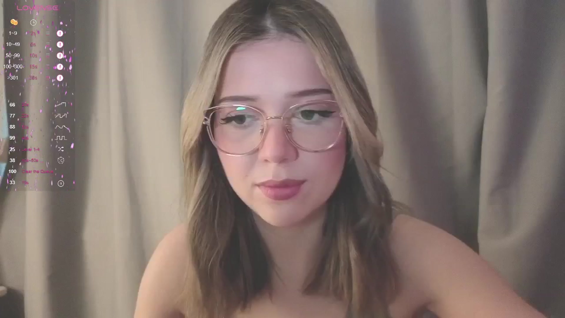 Gallery image thumbnail from cutiee's myfreecams stream on, 05/28/2025, 08:52 image 10 of 20