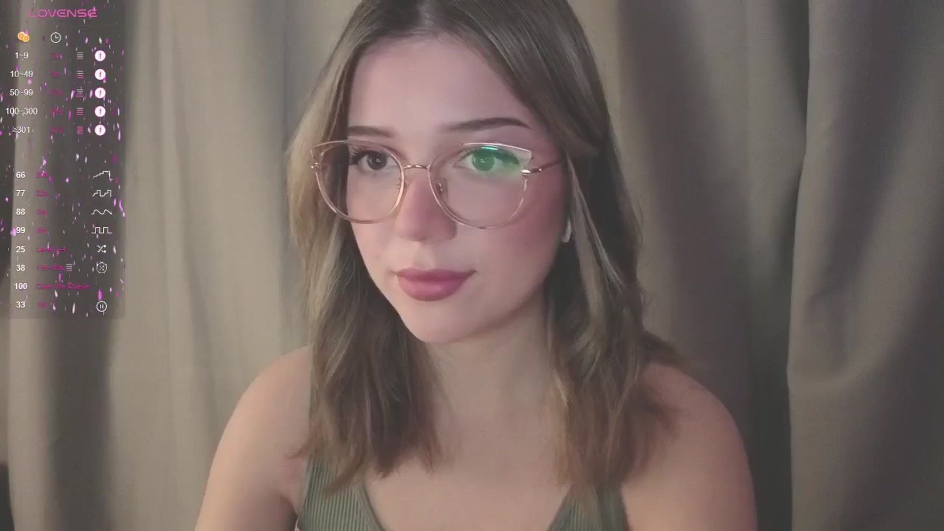 Gallery image thumbnail from cutiee's myfreecams stream on, 05/28/2025, 08:52 image 3 of 20