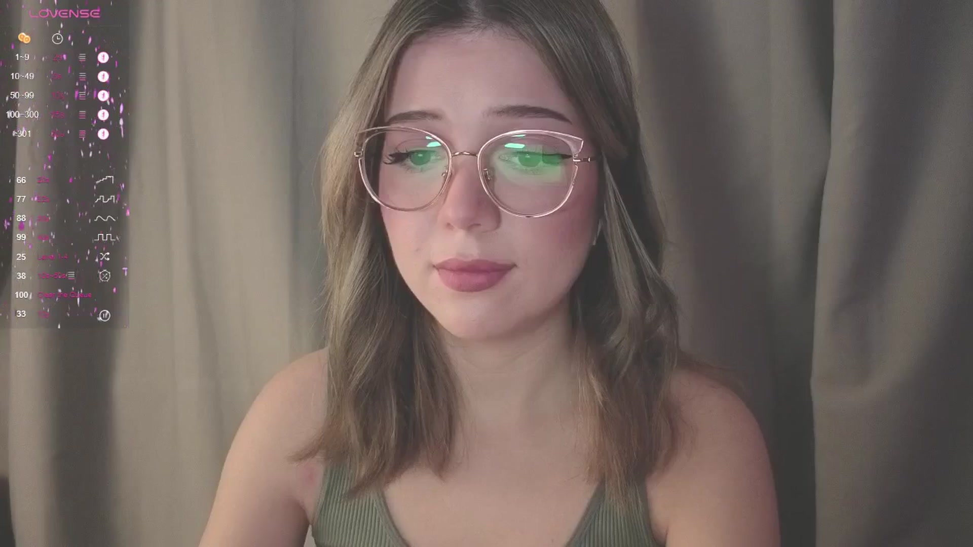 Gallery image thumbnail from cutiee's myfreecams stream on, 05/28/2025, 08:52 image 2 of 20