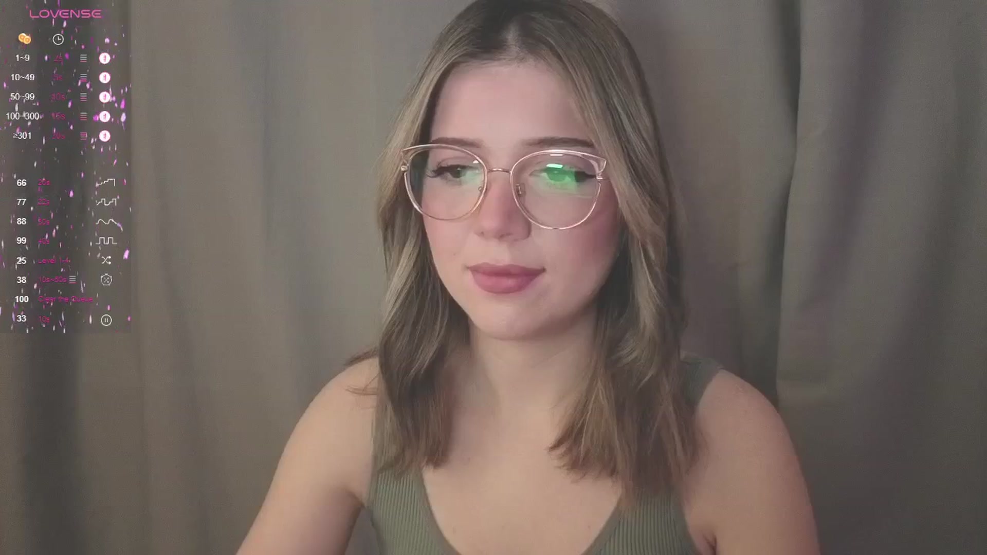 Gallery image thumbnail from cutiee's myfreecams stream on, 05/28/2025, 08:52 image 19 of 20