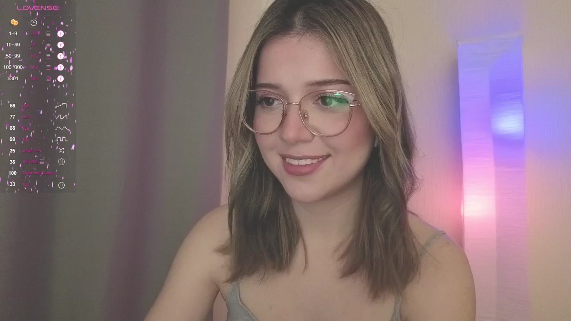 Gallery image thumbnail from cutiee's myfreecams stream on, 05/28/2025, 09:49 image 15 of 20