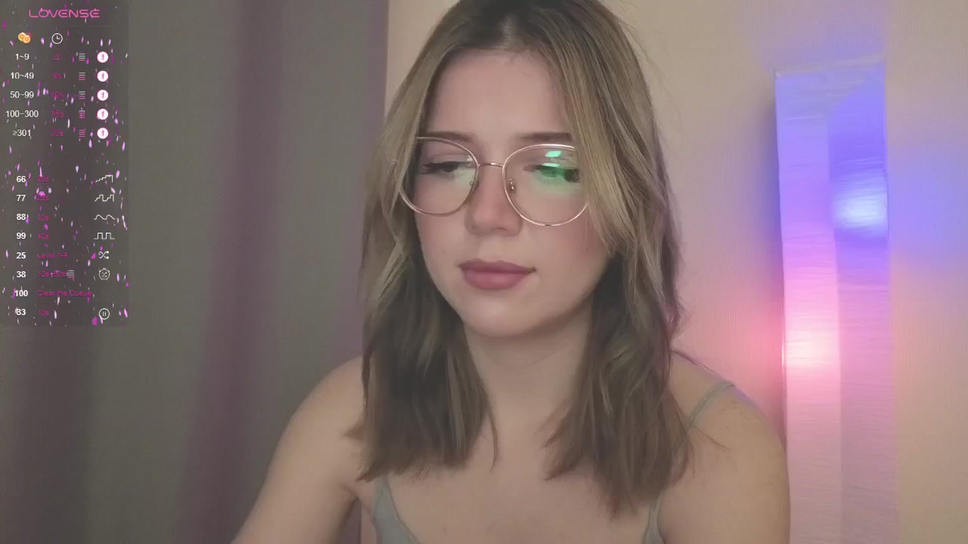 Gallery image thumbnail from cutiee's myfreecams stream on, 05/28/2025, 09:49 image 12 of 20