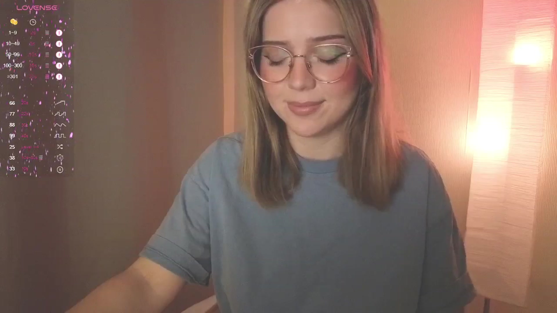 Gallery image thumbnail from cutiee's myfreecams stream on, 06/10/2025, 24:27 image 16 of 20