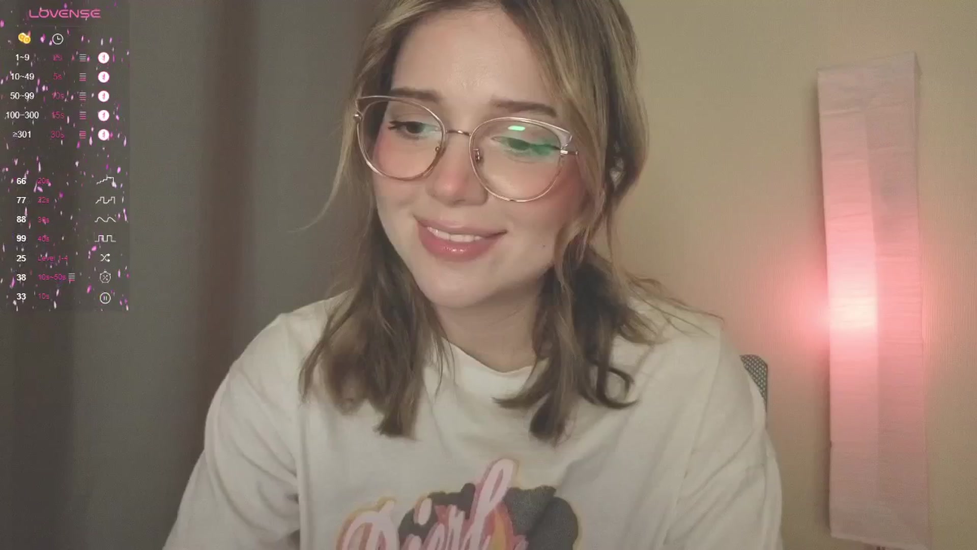 Gallery image thumbnail from cutiee's myfreecams stream on, 06/15/2025, 22:28 image 18 of 20