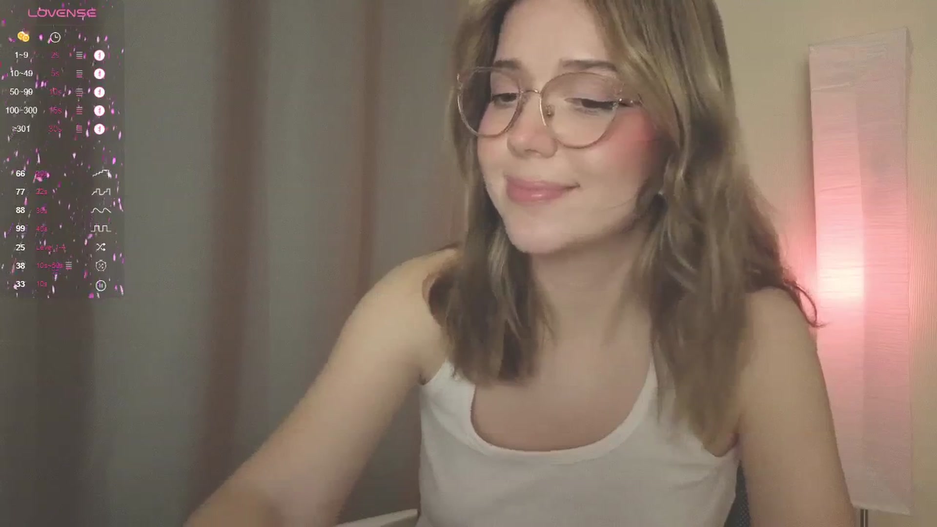 Gallery image thumbnail from cutiee's myfreecams stream on, 06/16/2025, 24:36 image 17 of 20