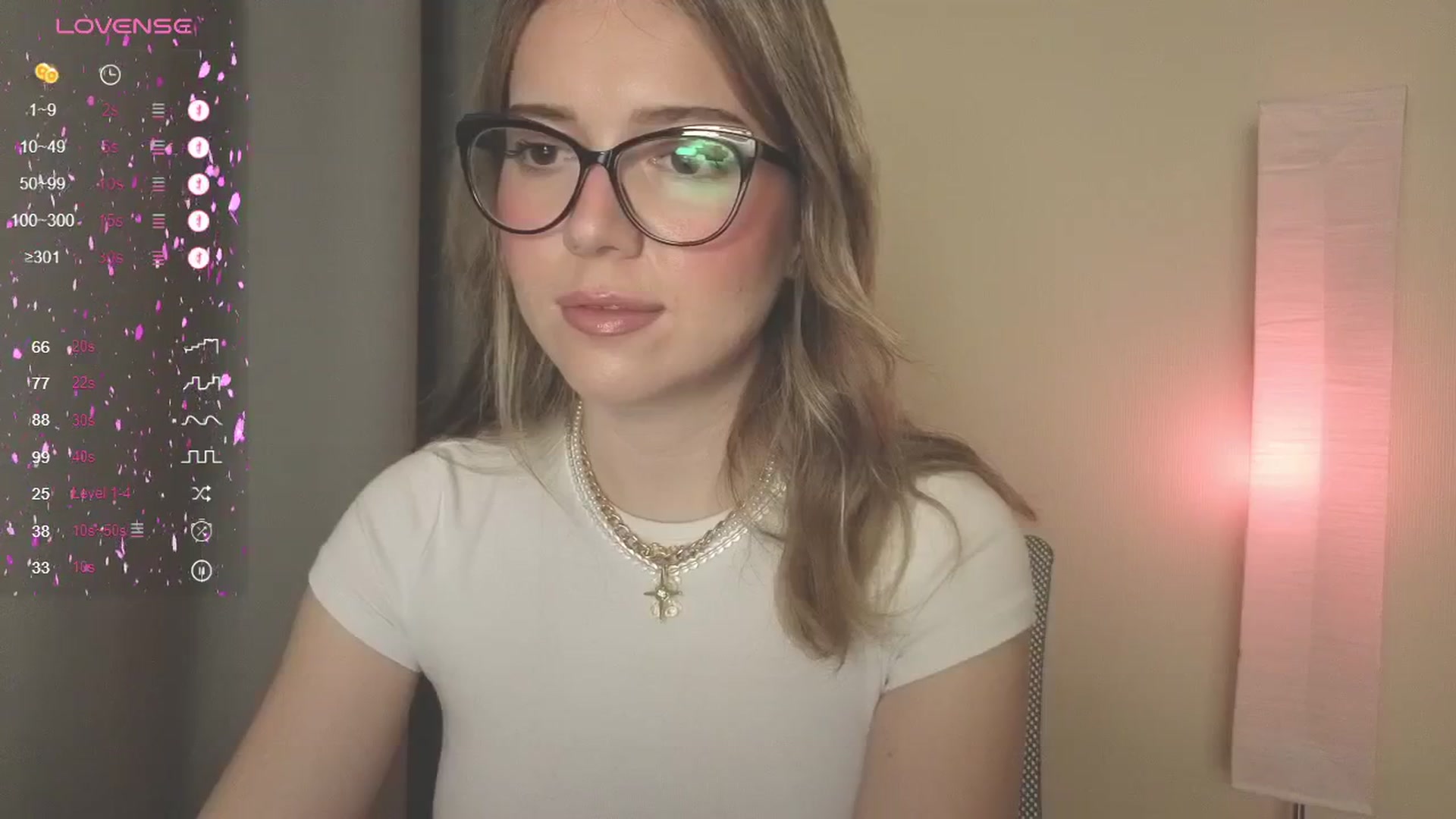 Gallery image thumbnail from cutiee's myfreecams stream on, 06/30/2025, 24:00 image 15 of 20