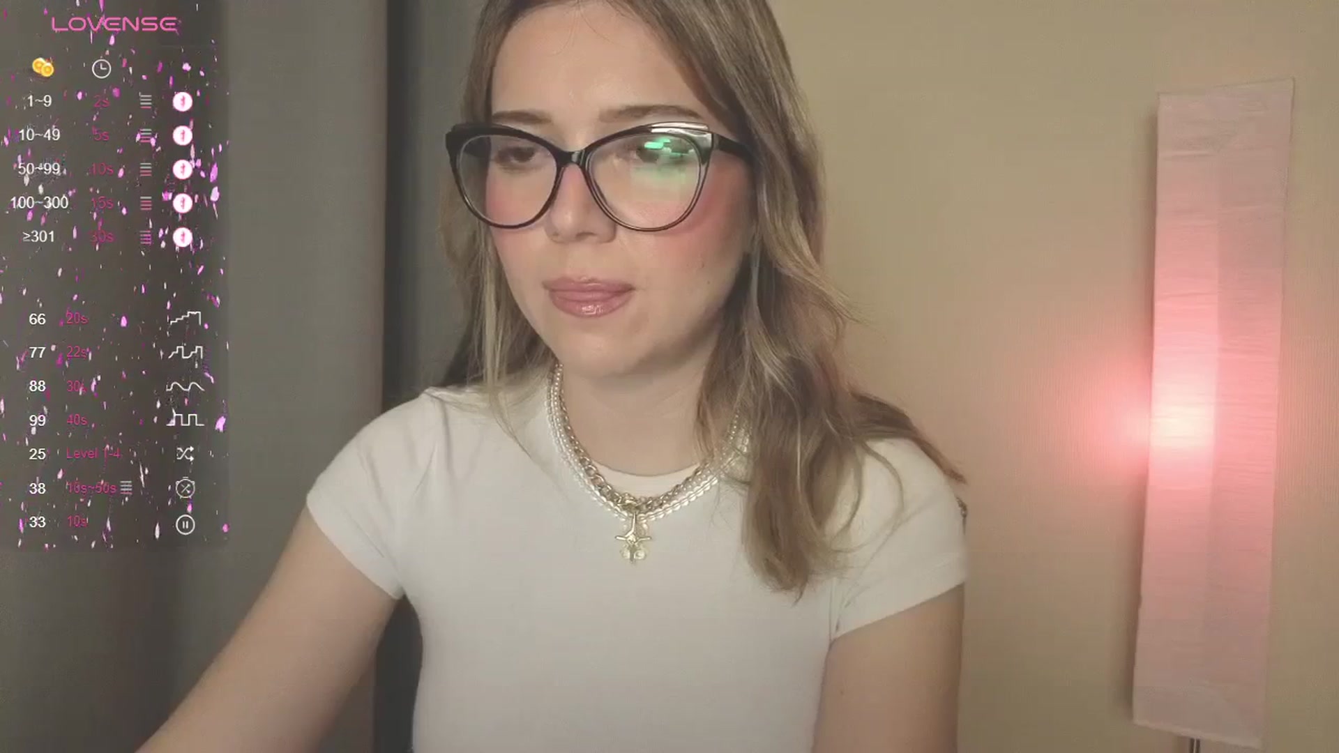 Gallery image thumbnail from cutiee's myfreecams stream on, 06/30/2025, 24:00 image 7 of 20