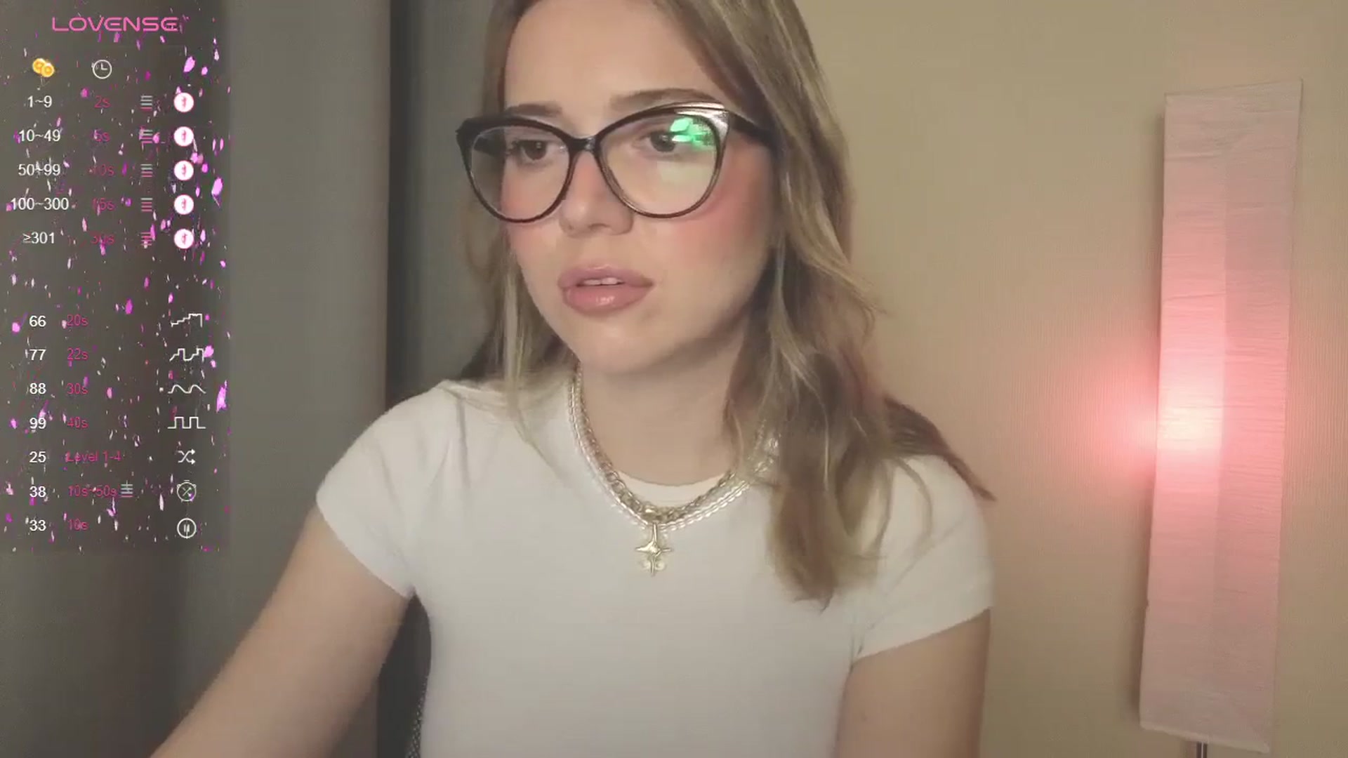 Gallery image thumbnail from cutiee's myfreecams stream on, 06/30/2025, 24:00 image 6 of 20