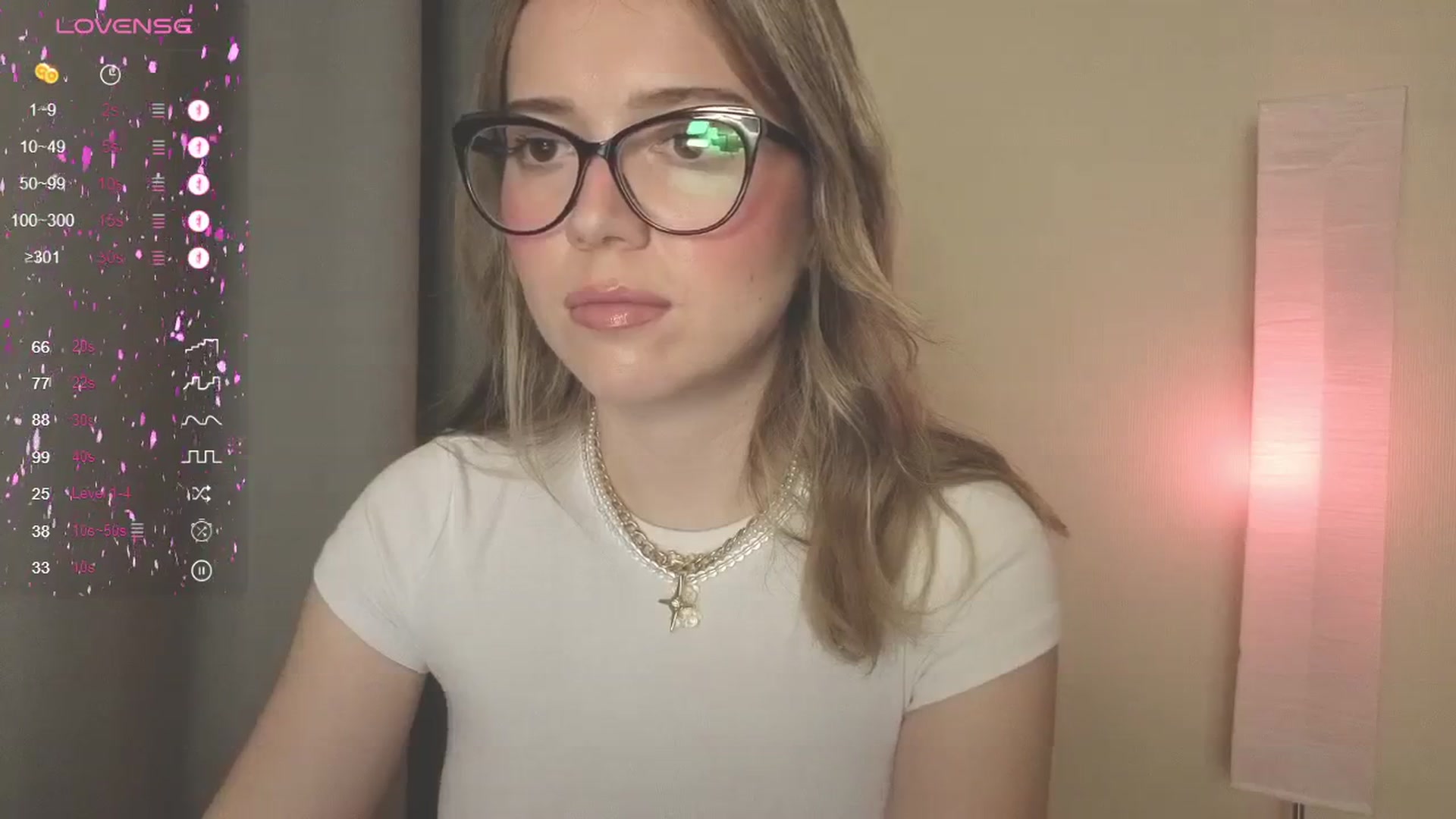 Gallery image thumbnail from cutiee's myfreecams stream on, 06/30/2025, 24:00 image 13 of 20