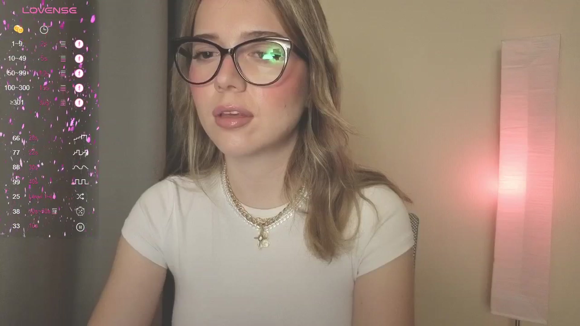 Gallery image thumbnail from cutiee's myfreecams stream on, 06/30/2025, 24:00 image 12 of 20