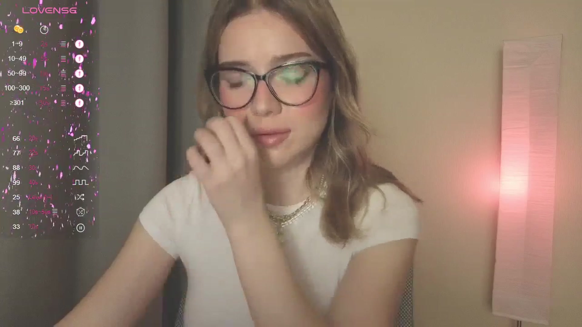 Gallery image thumbnail from cutiee's myfreecams stream on, 06/30/2025, 24:00 image 4 of 20