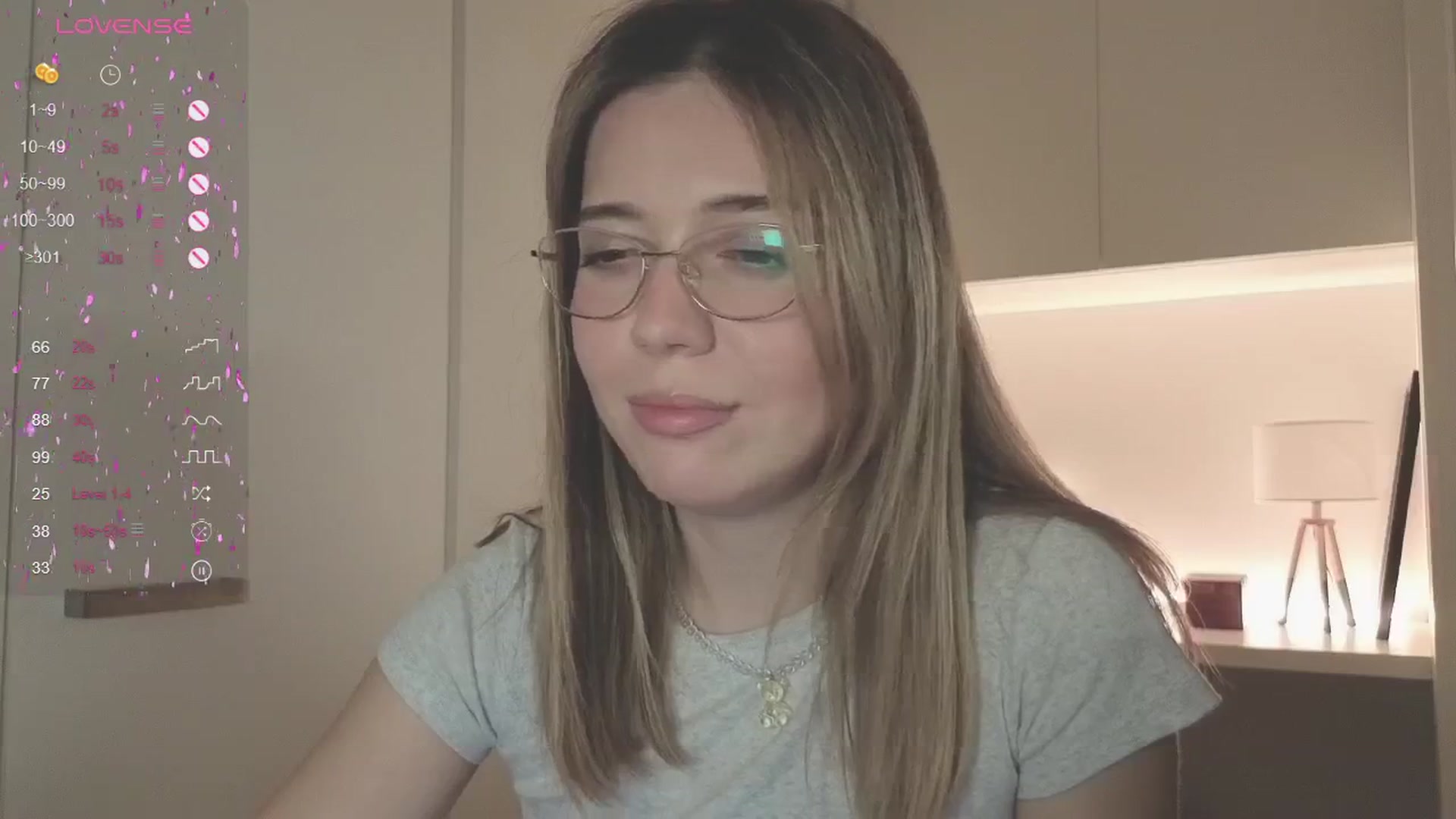 Gallery image thumbnail from cutiee's myfreecams stream on, 07/24/2025, 12:17 image 10 of 20