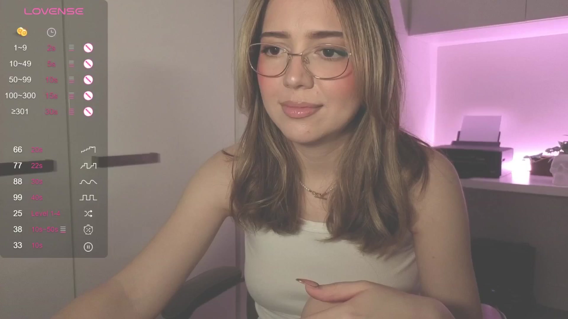 Gallery image thumbnail from cutiee's myfreecams stream on, 08/18/2025, 06:53 image 7 of 20