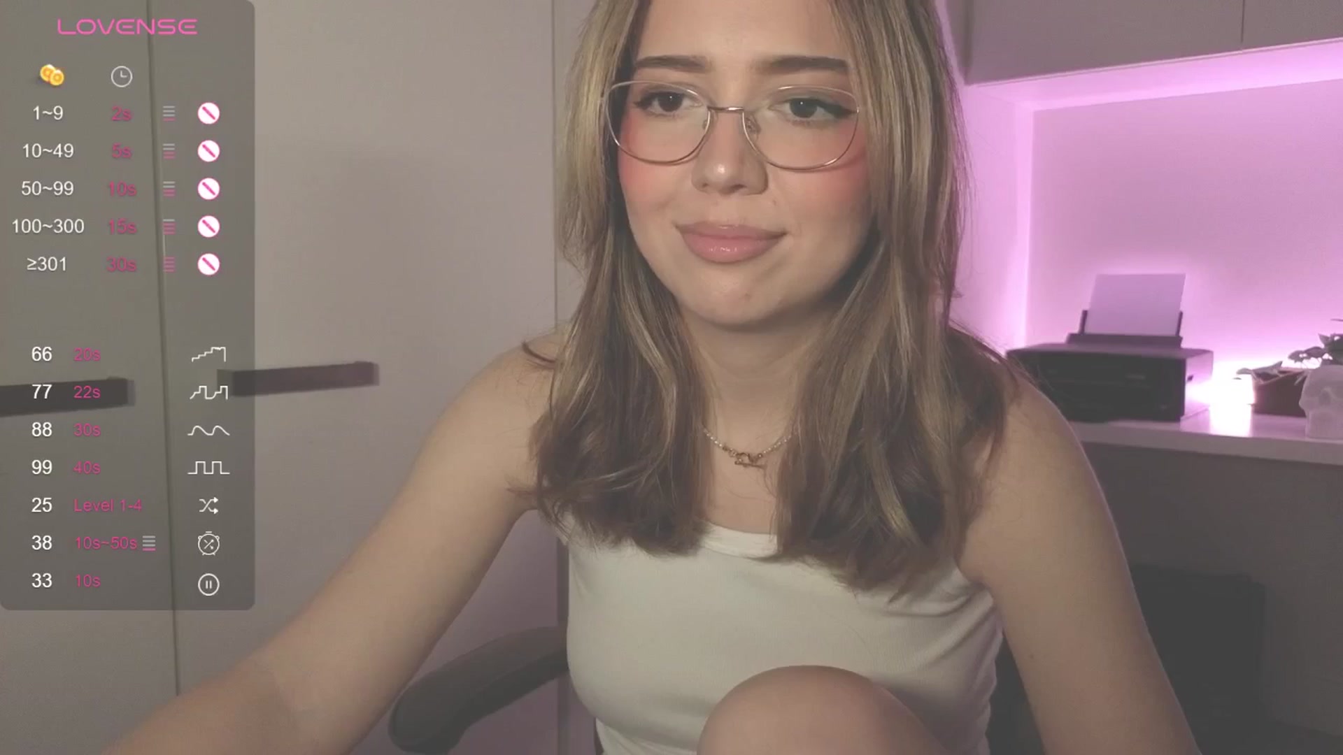 Gallery image thumbnail from cutiee's myfreecams stream on, 08/18/2025, 06:53 image 6 of 20