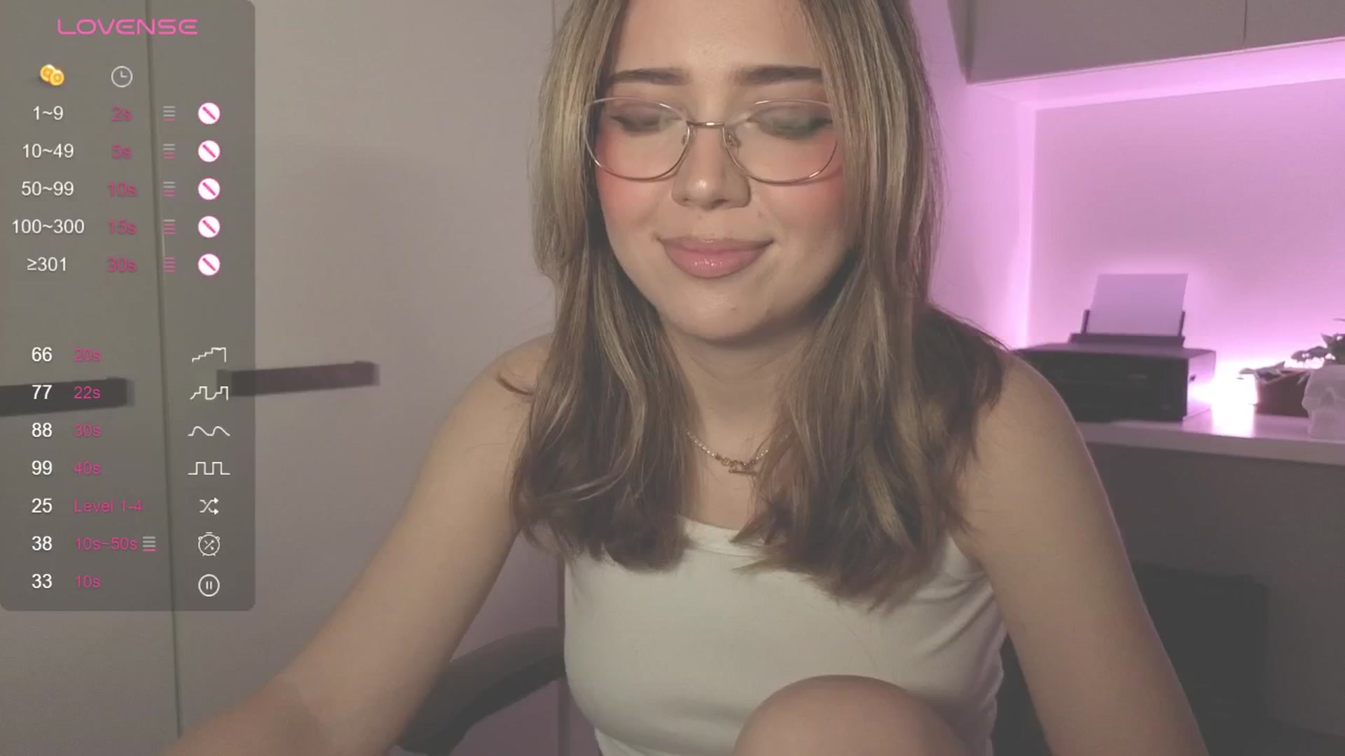 Gallery image thumbnail from cutiee's myfreecams stream on, 08/18/2025, 06:53 image 10 of 20