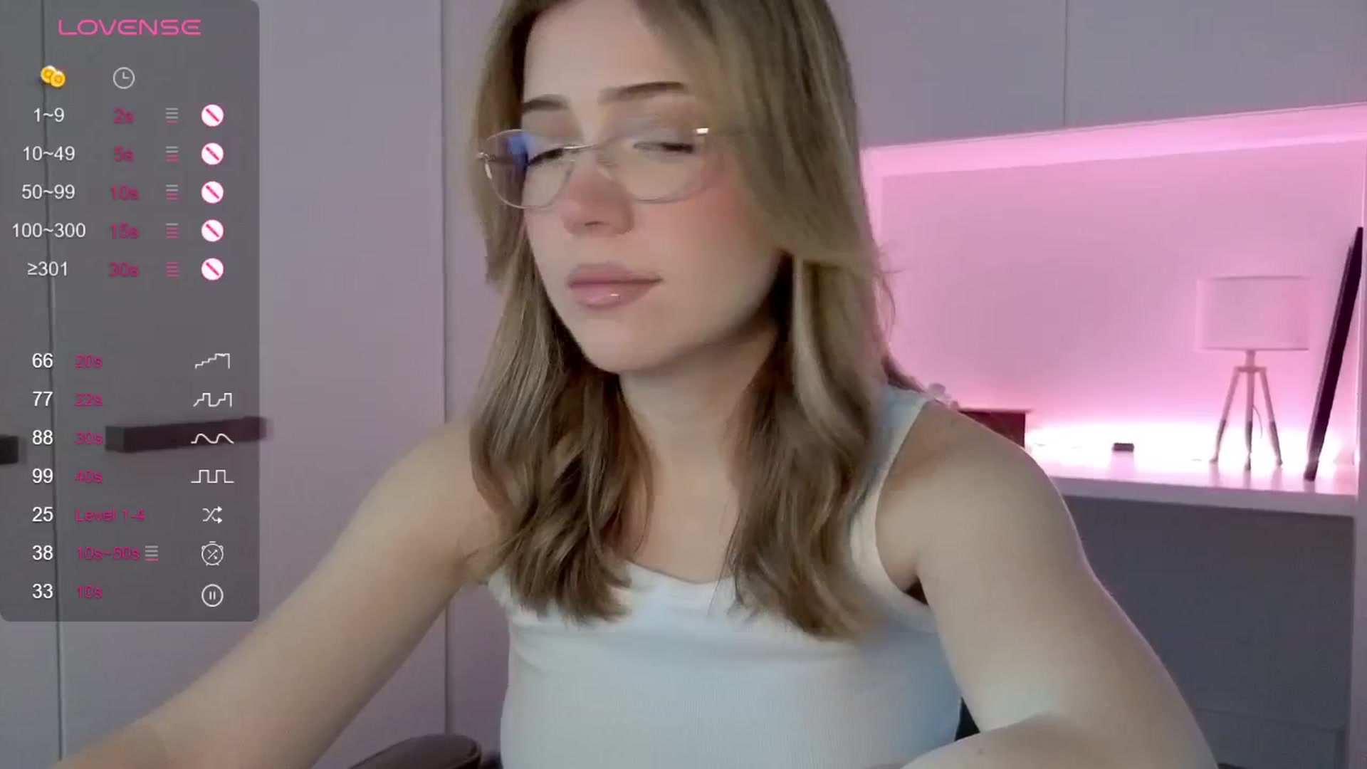 Gallery image thumbnail from cutiee's myfreecams stream on, 08/26/2025, 02:34 image 6 of 20