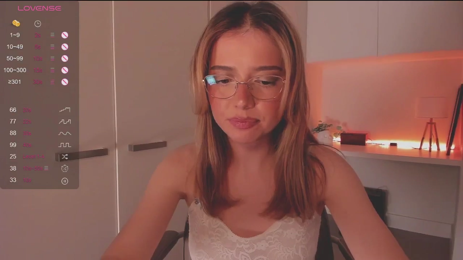 Gallery image thumbnail from cutiee's myfreecams stream on, 09/13/2025, 07:59 image 2 of 20