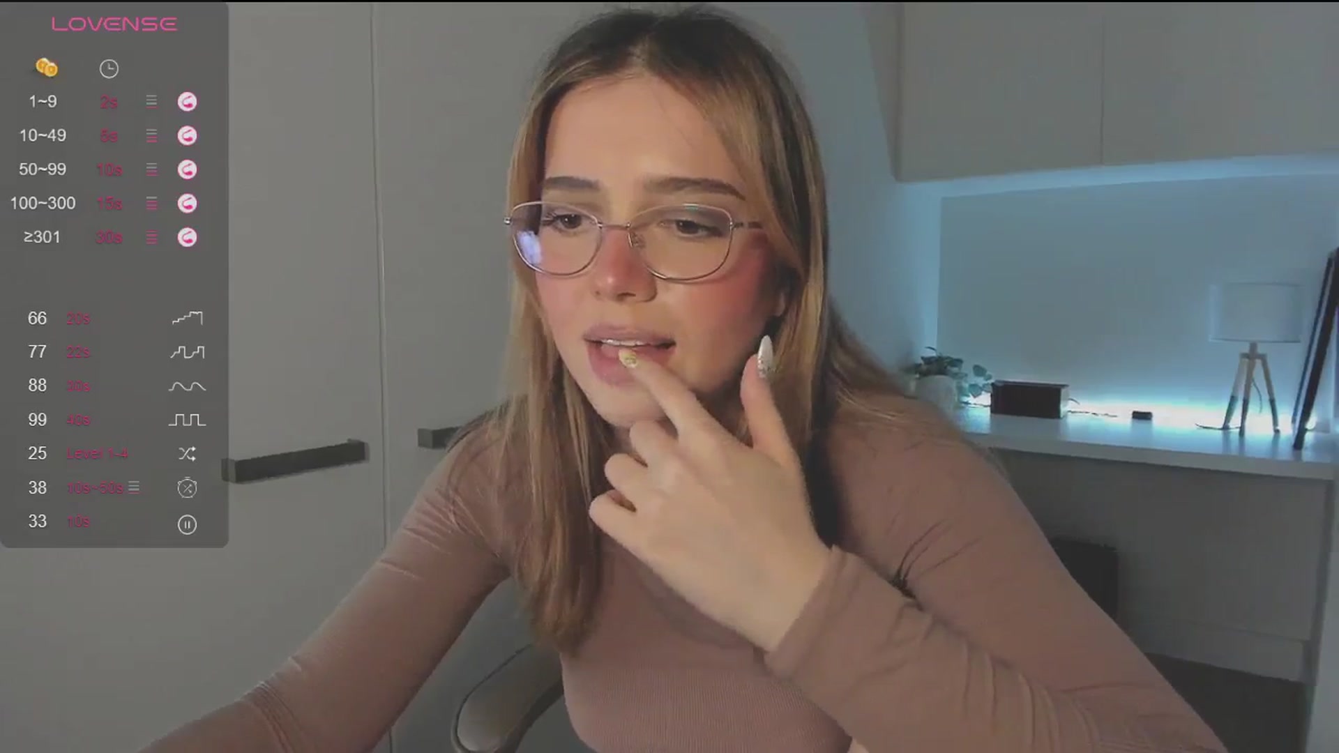 Gallery image thumbnail from cutiee's myfreecams stream on, 09/16/2025, 05:50 image 2 of 20