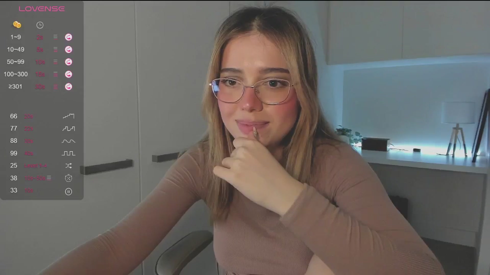 Gallery image thumbnail from cutiee's myfreecams stream on, 09/16/2025, 05:50 image 19 of 20