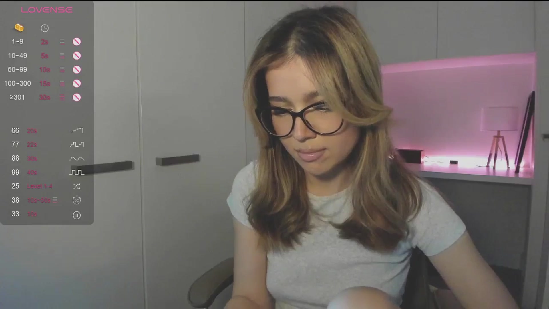 Gallery image thumbnail from cutiee's myfreecams stream on, 09/20/2025, 02:48 image 5 of 20