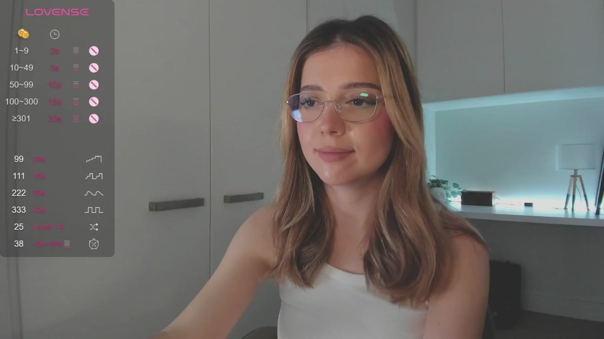 Gallery image thumbnail from cutiee's myfreecams stream on, 09/28/2025, 03:43 image 19 of 20