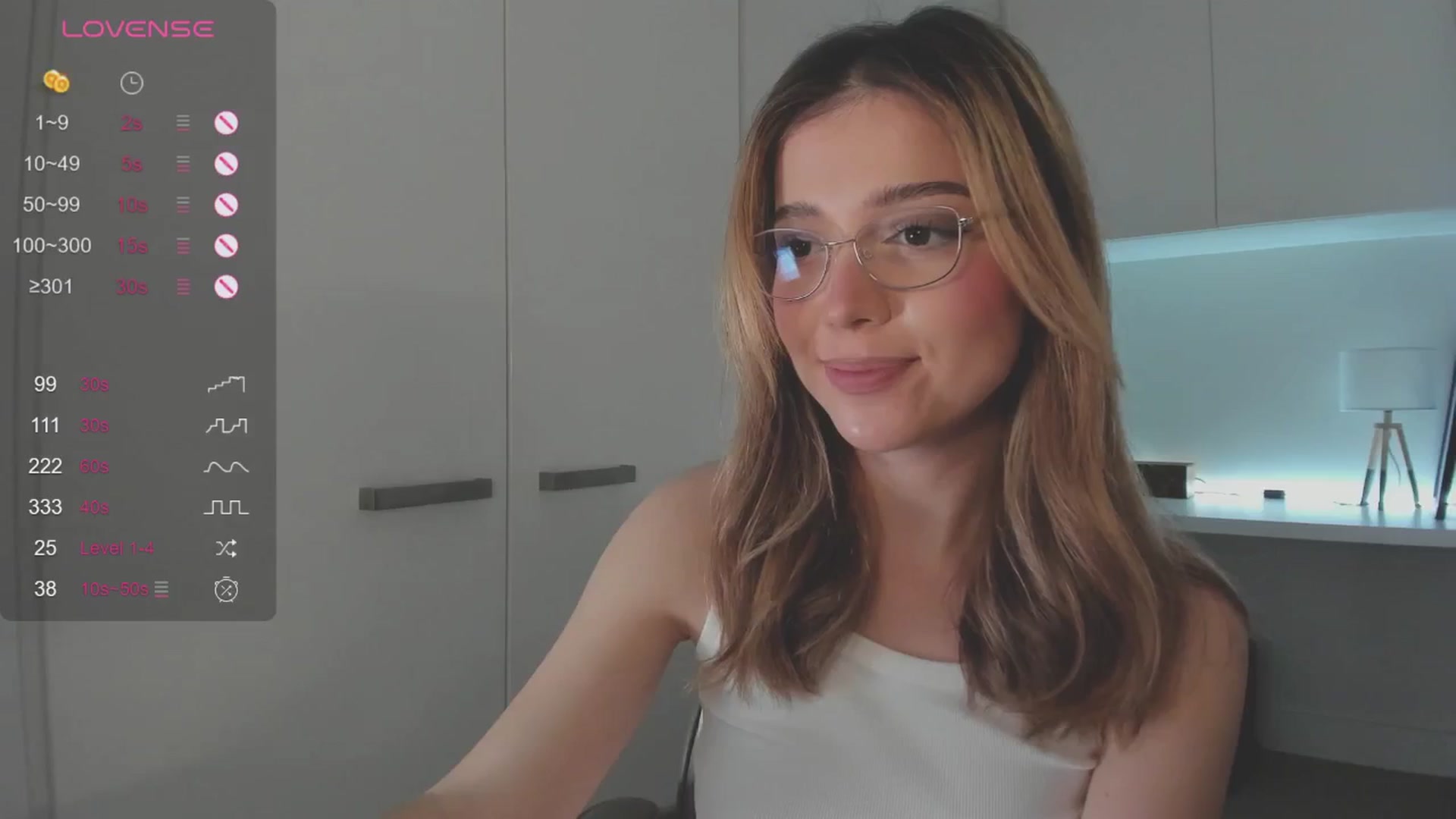 Gallery image thumbnail from cutiee's myfreecams stream on, 09/28/2025, 03:43 image 18 of 20