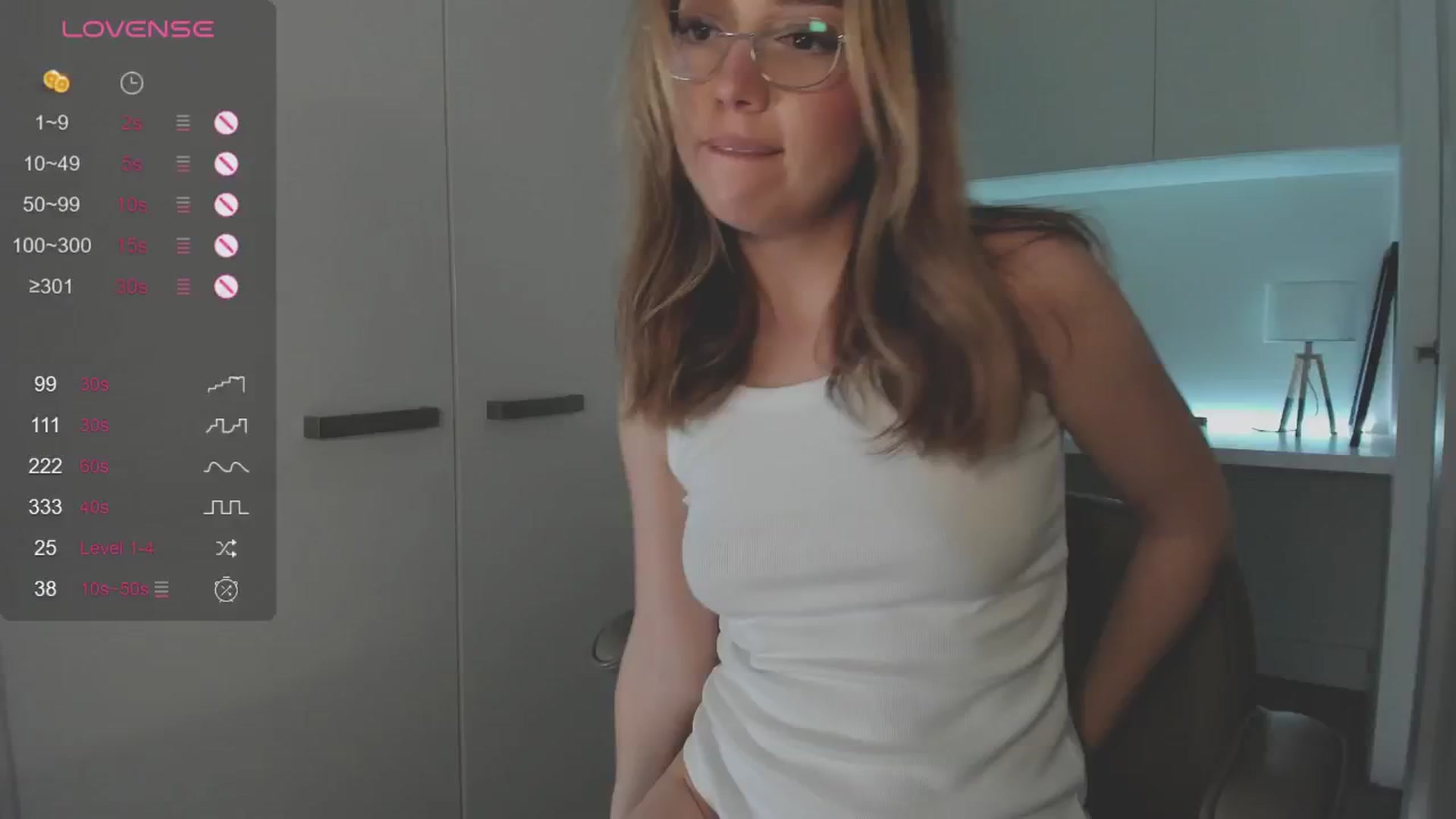 Gallery image thumbnail from cutiee's myfreecams stream on, 09/28/2025, 03:43 image 17 of 20