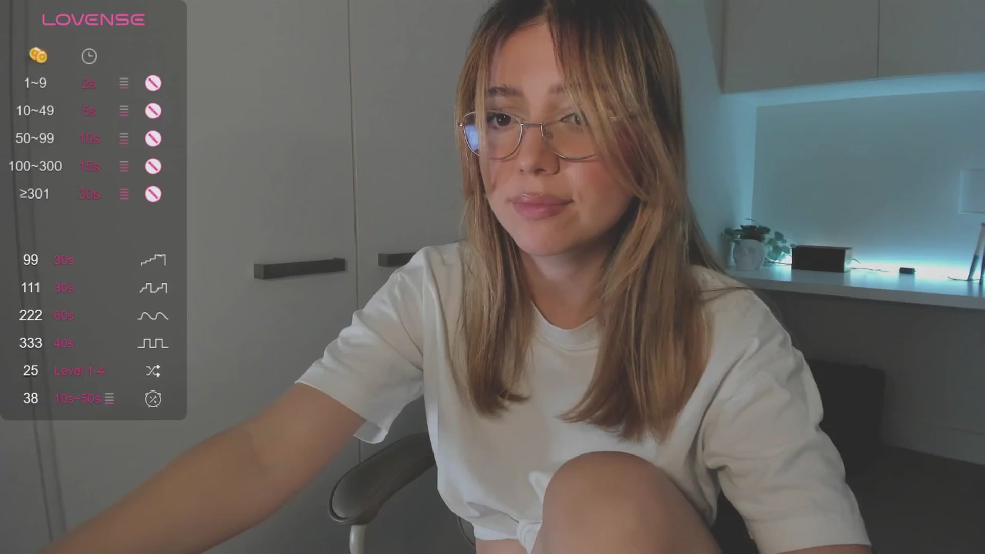 Gallery image thumbnail from cutiee's myfreecams stream on, 09/29/2025, 11:30 image 5 of 20