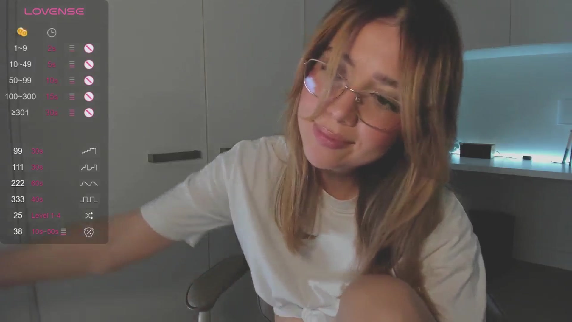 Gallery image thumbnail from cutiee's myfreecams stream on, 09/29/2025, 11:30 image 4 of 20