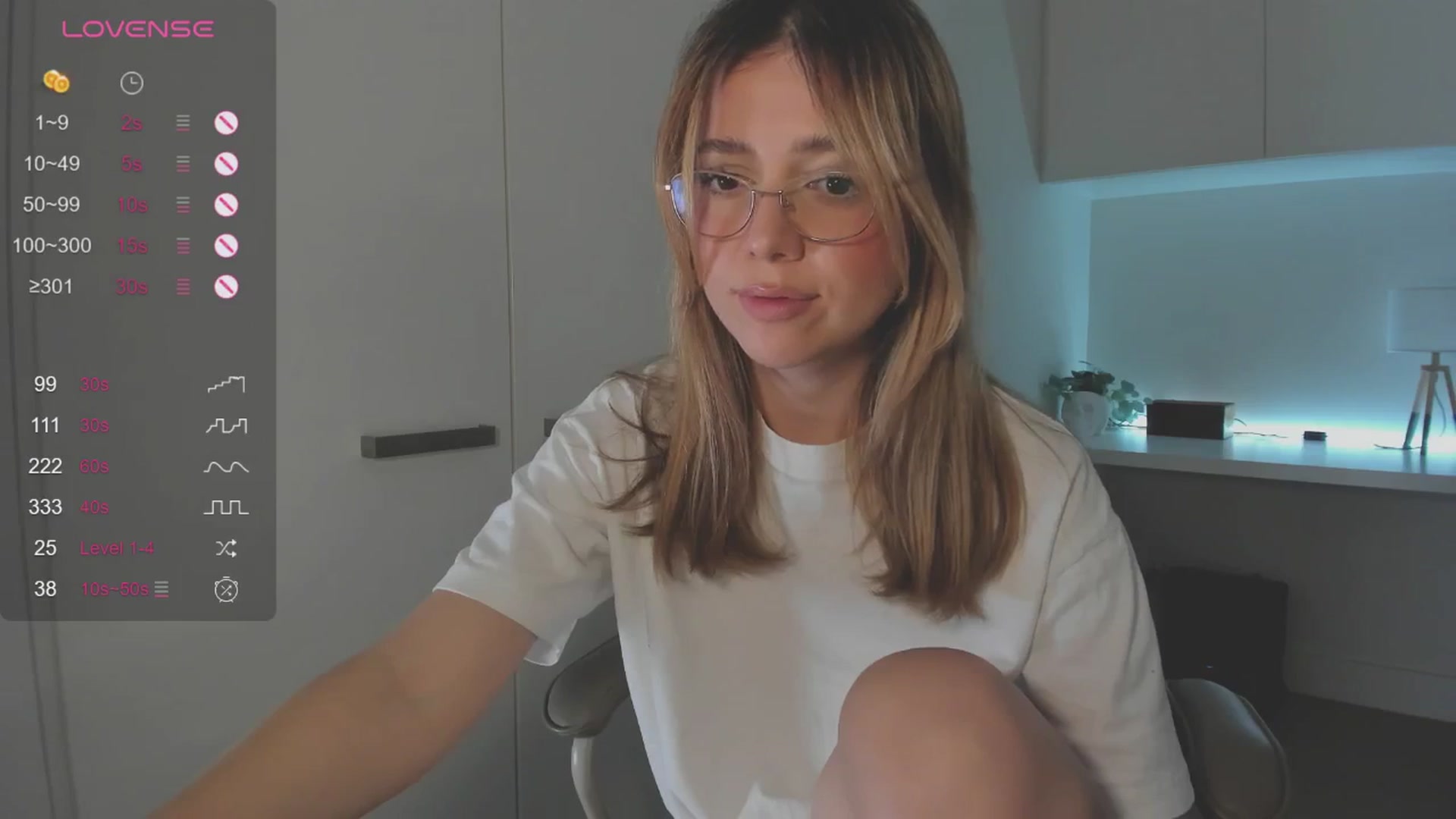 Gallery image thumbnail from cutiee's myfreecams stream on, 09/29/2025, 12:19 image 12 of 20