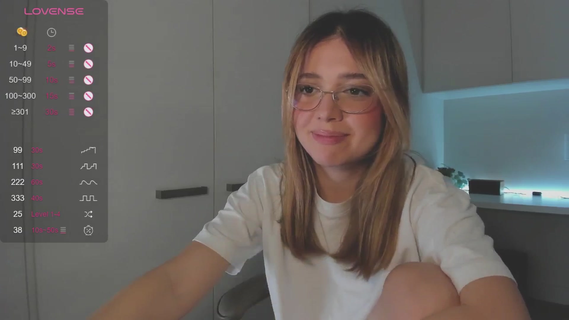 Gallery image thumbnail from cutiee's myfreecams stream on, 09/29/2025, 12:19 image 6 of 20