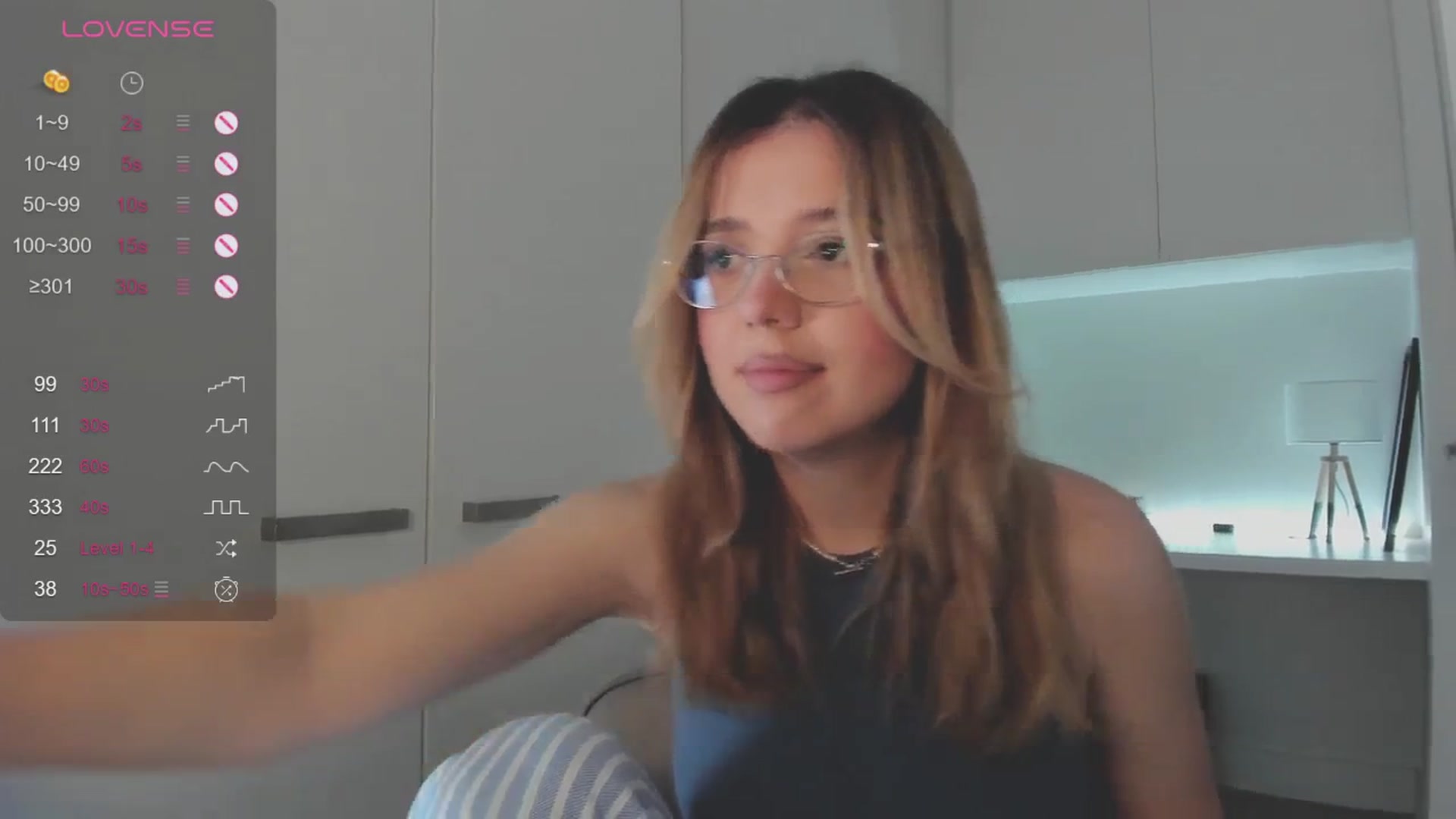 Gallery image thumbnail from cutiee's myfreecams stream on, 09/30/2025, 02:59 image 3 of 20