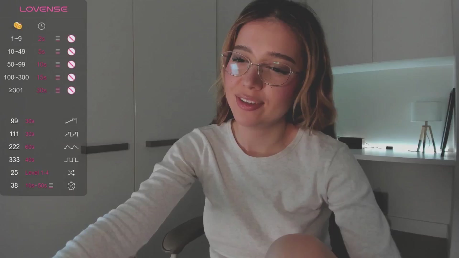 Gallery image thumbnail from cutiee's myfreecams stream on, 10/01/2025, 04:15 image 9 of 20