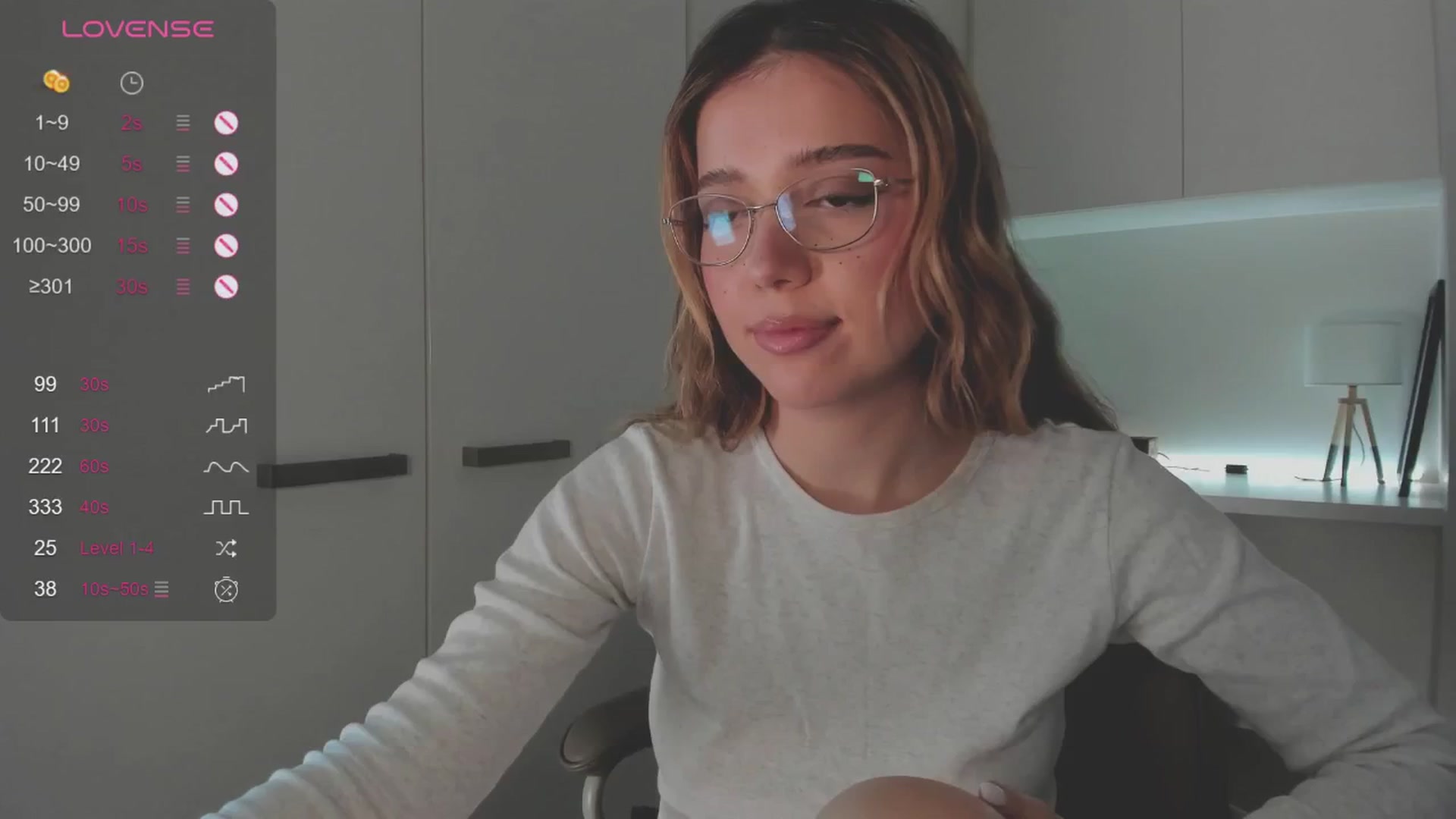 Gallery image thumbnail from cutiee's myfreecams stream on, 10/01/2025, 04:15 image 10 of 20