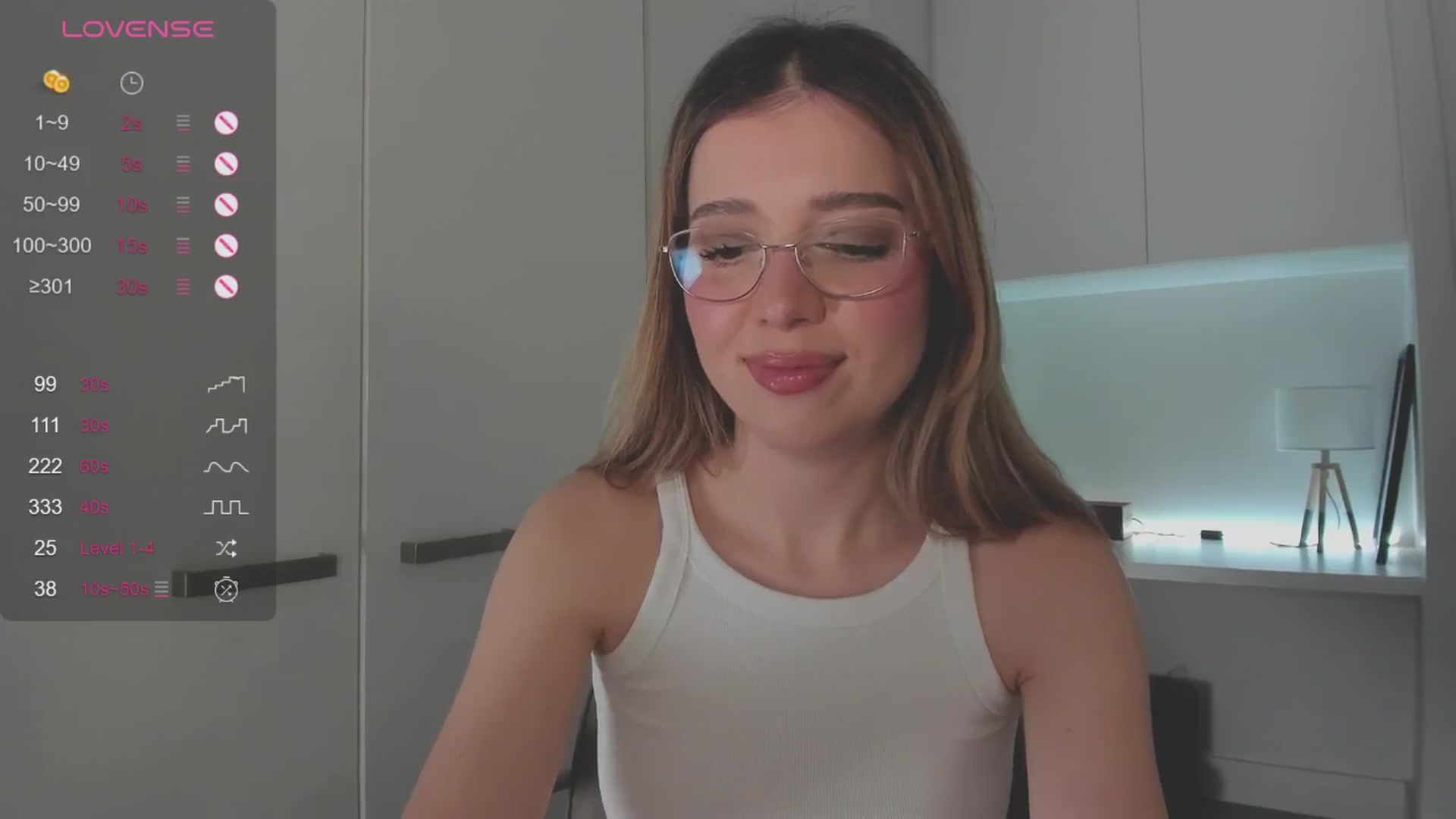 Gallery image thumbnail from cutiee's myfreecams stream on, 10/04/2025, 07:36 image 19 of 20