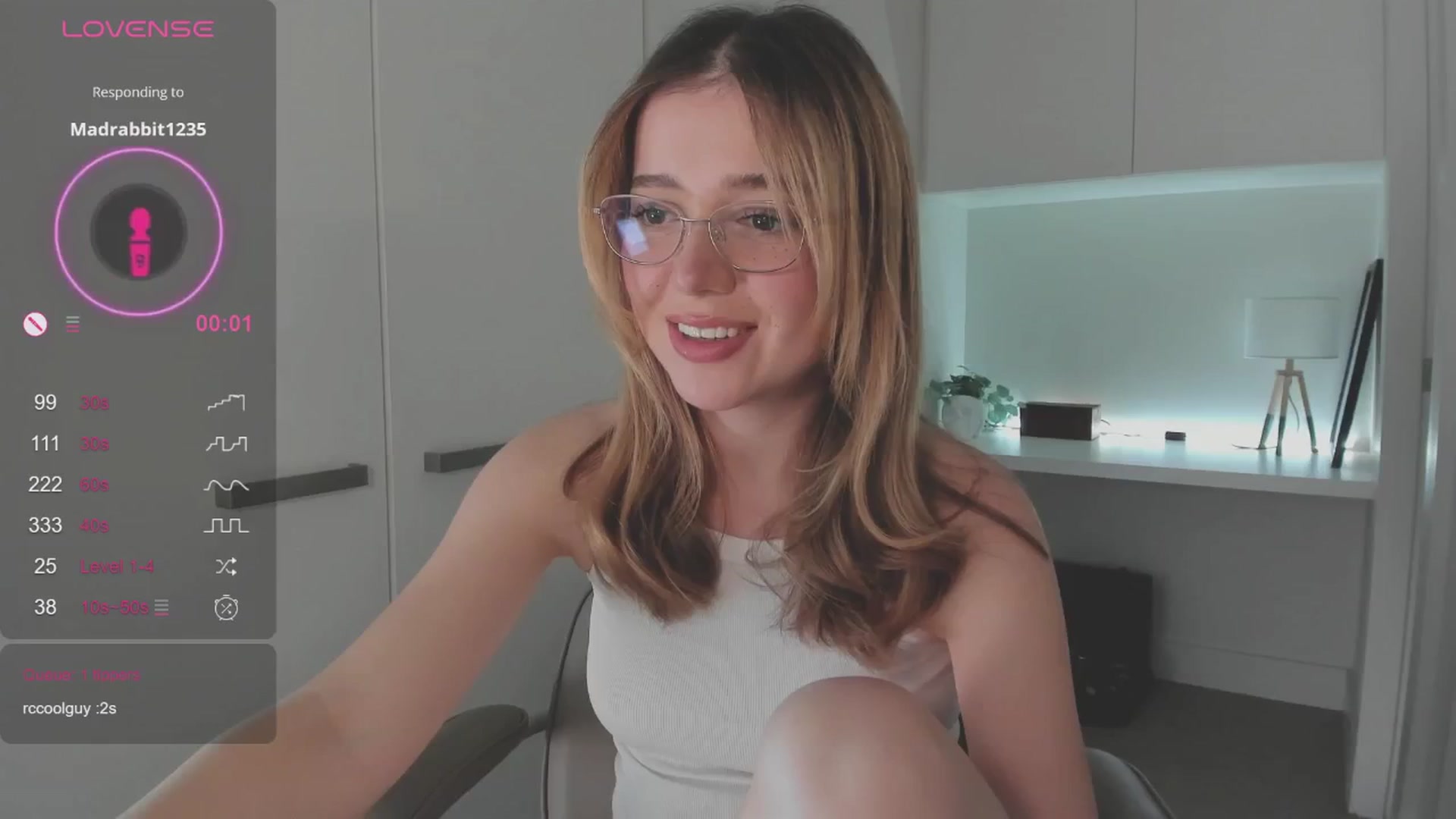 Gallery image thumbnail from cutiee's myfreecams stream on, 10/05/2025, 05:56 image 2 of 20