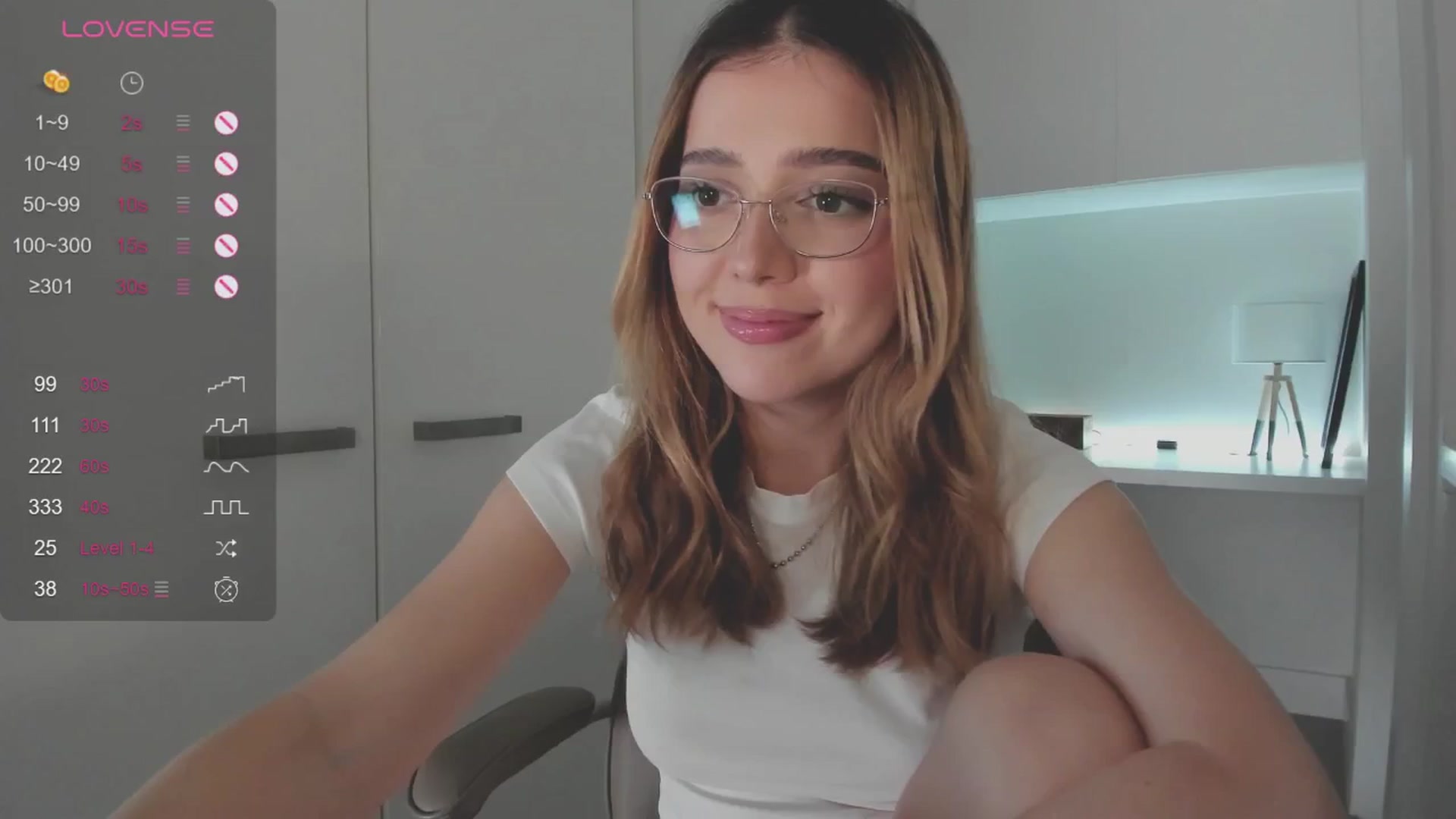 Gallery image thumbnail from cutiee's myfreecams stream on, 10/06/2025, 05:35 image 4 of 20