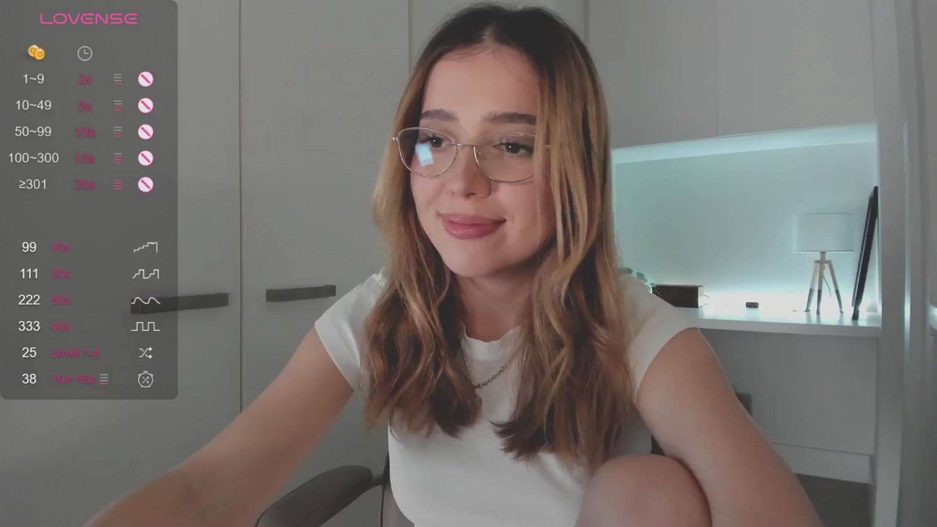Gallery image thumbnail from cutiee's myfreecams stream on, 10/06/2025, 05:35 image 5 of 20