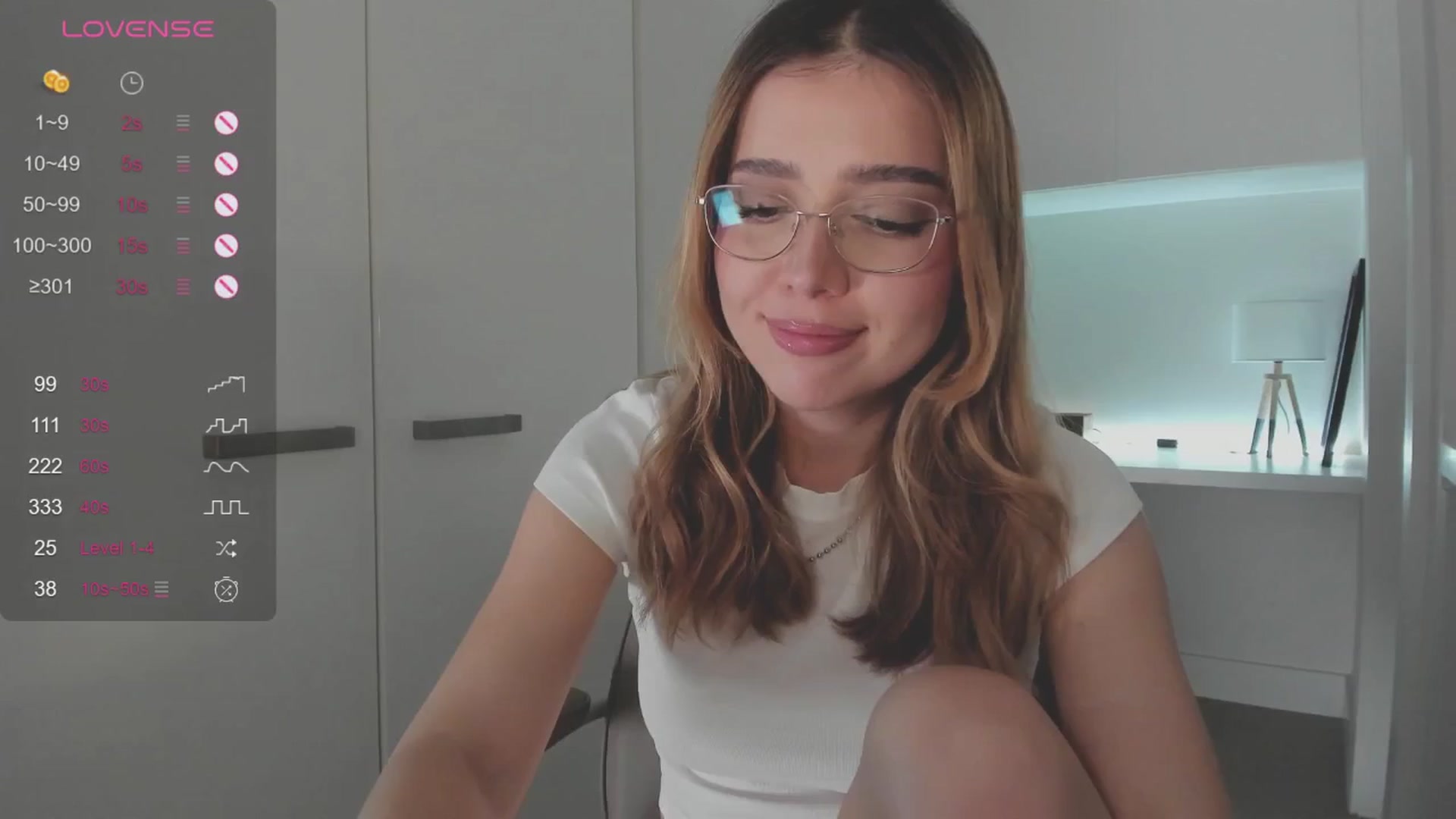 Gallery image thumbnail from cutiee's myfreecams stream on, 10/06/2025, 05:35 image 3 of 20