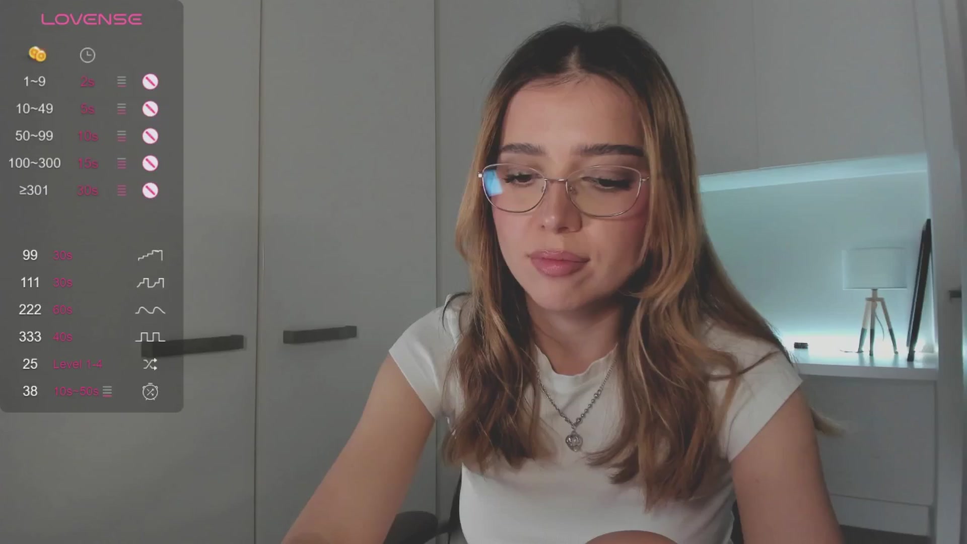 Gallery image thumbnail from cutiee's myfreecams stream on, 10/06/2025, 07:19 image 13 of 20