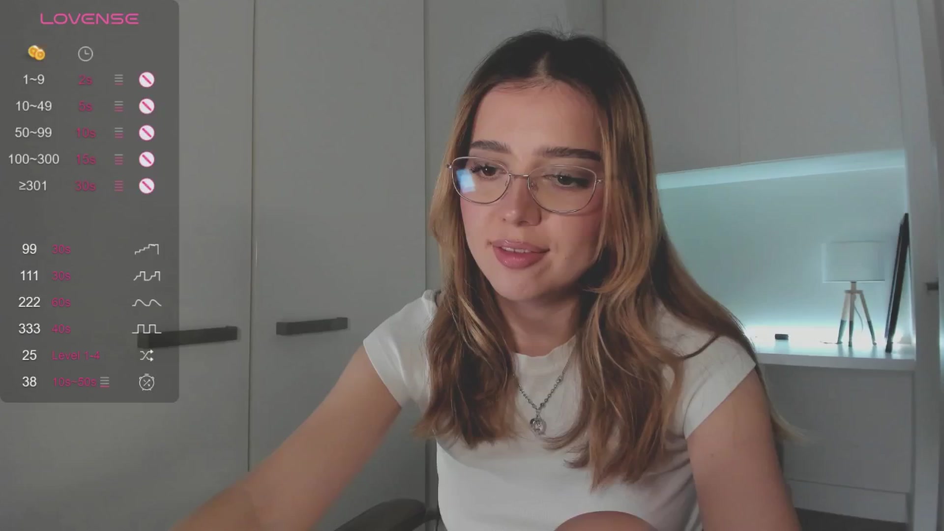 Gallery image thumbnail from cutiee's myfreecams stream on, 10/06/2025, 07:19 image 11 of 20