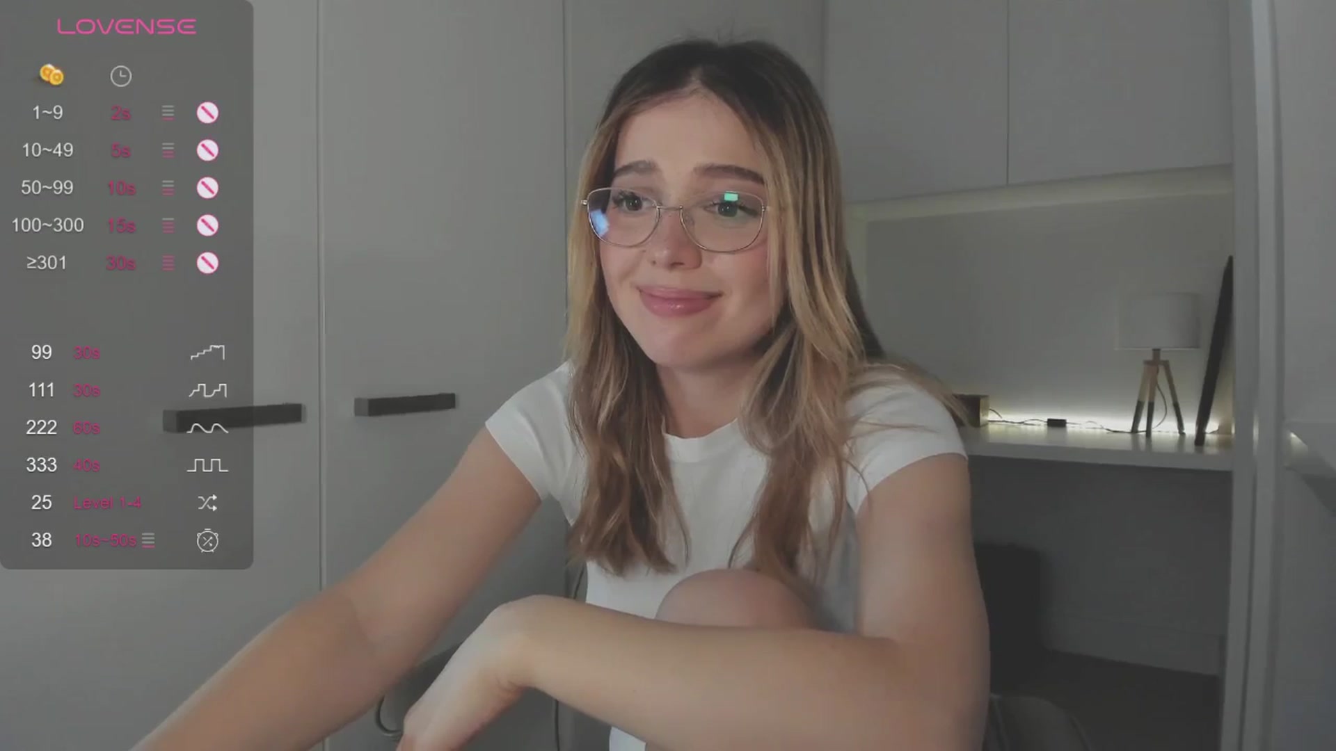 Gallery image thumbnail from cutiee's myfreecams stream on, 10/08/2025, 06:01 image 9 of 20