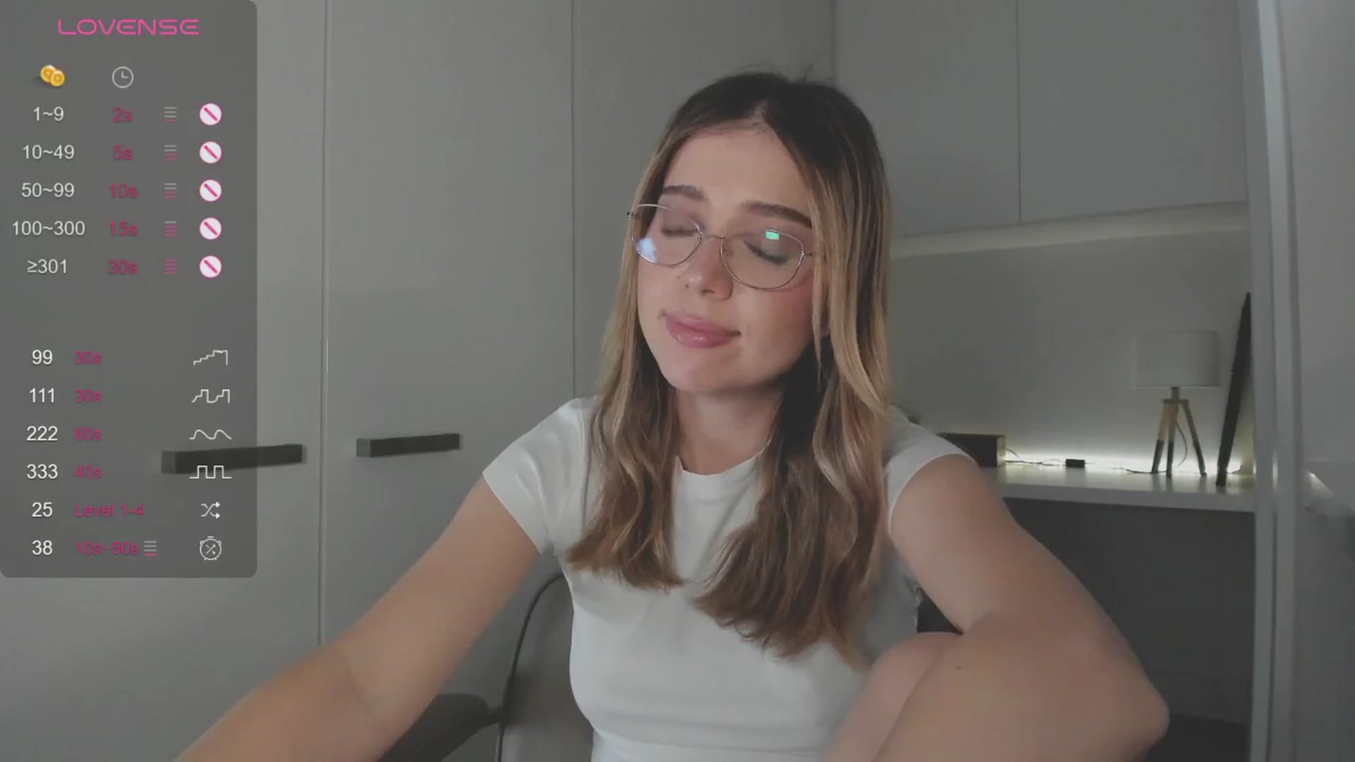 Gallery image thumbnail from cutiee's myfreecams stream on, 10/08/2025, 07:41 image 12 of 20