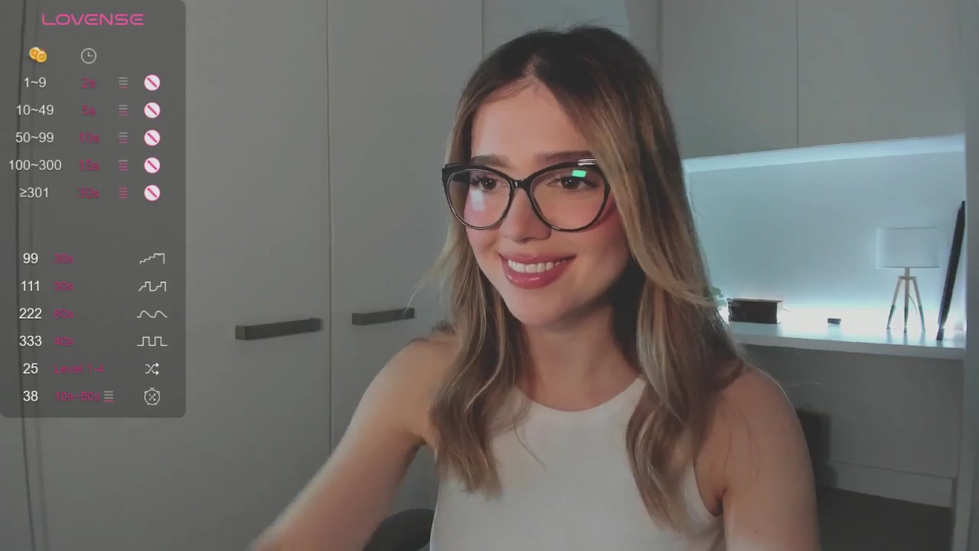 Gallery image thumbnail from cutiee's myfreecams stream on, 10/14/2025, 02:46 image 18 of 20