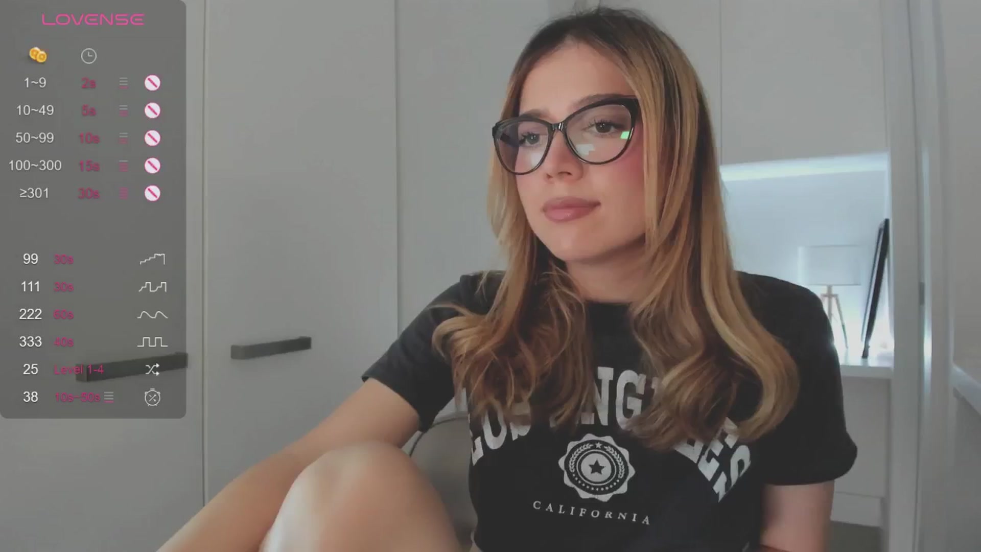 Gallery image thumbnail from cutiee's myfreecams stream on, 10/15/2025, 04:58 image 20 of 20