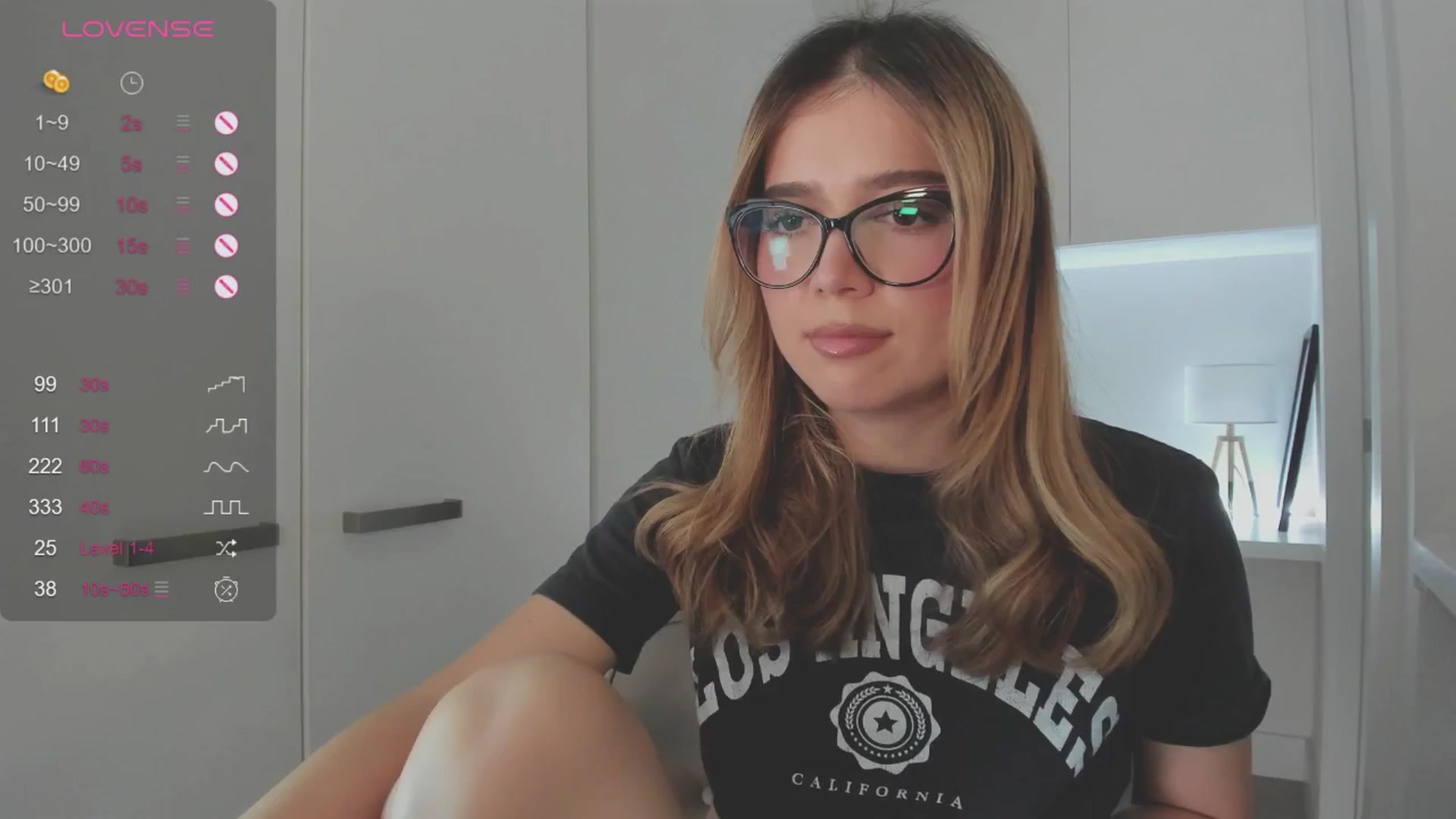 Gallery image thumbnail from cutiee's myfreecams stream on, 10/15/2025, 04:58 image 19 of 20