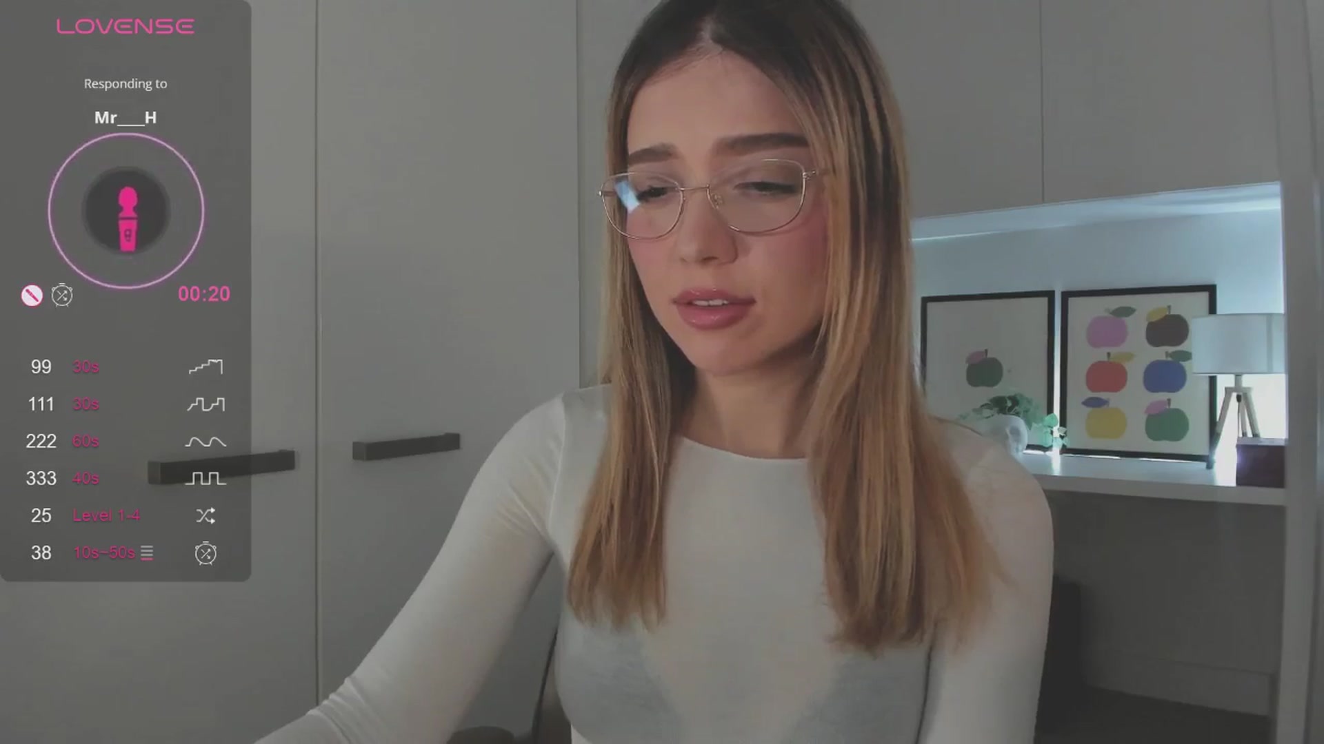 Gallery image thumbnail from cutiee's myfreecams stream on, 10/29/2025, 04:07 image 8 of 20