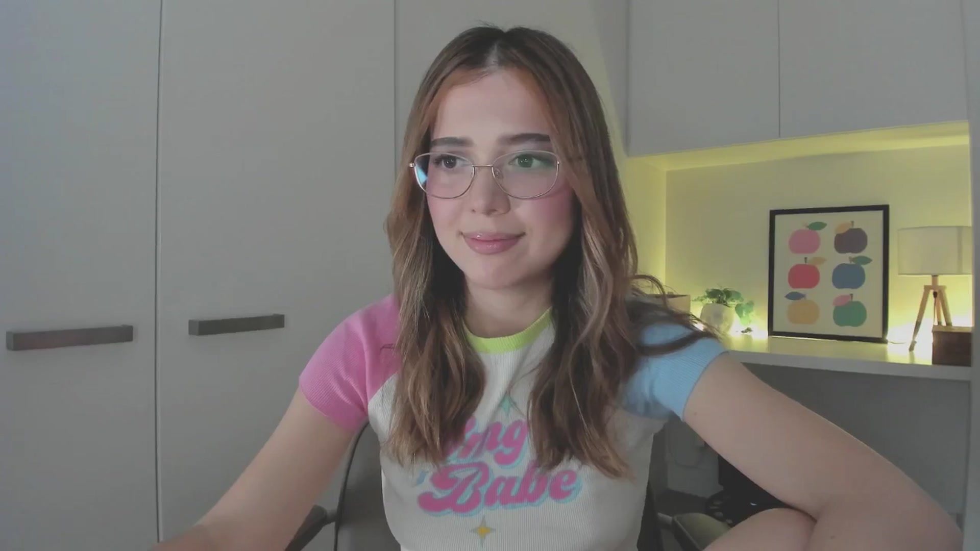 Gallery image thumbnail from cutiee's myfreecams stream on, 11/21/2025, 02:48 image 11 of 20